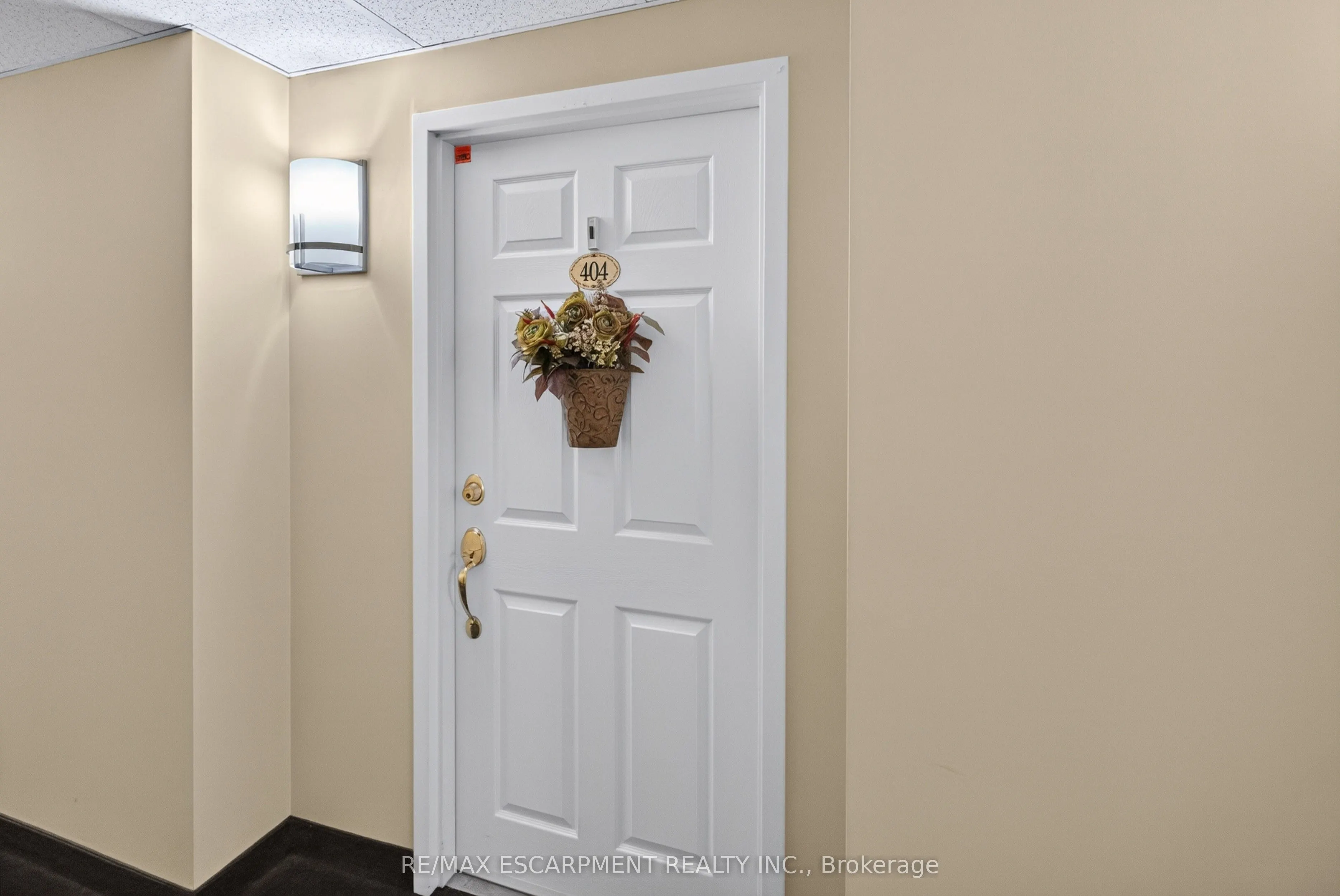 216 Plains Road W #B404