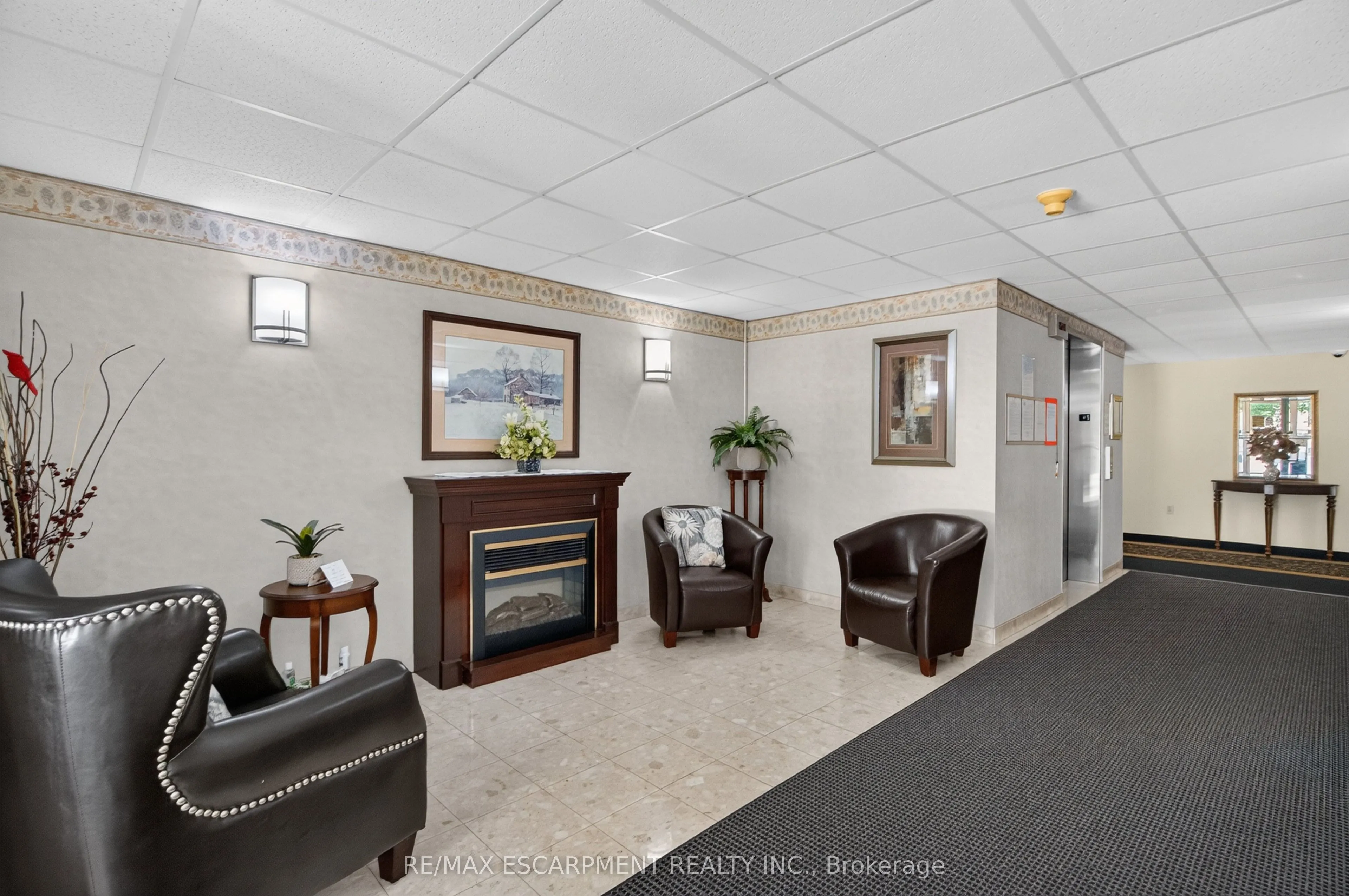 216 Plains Road W #B404