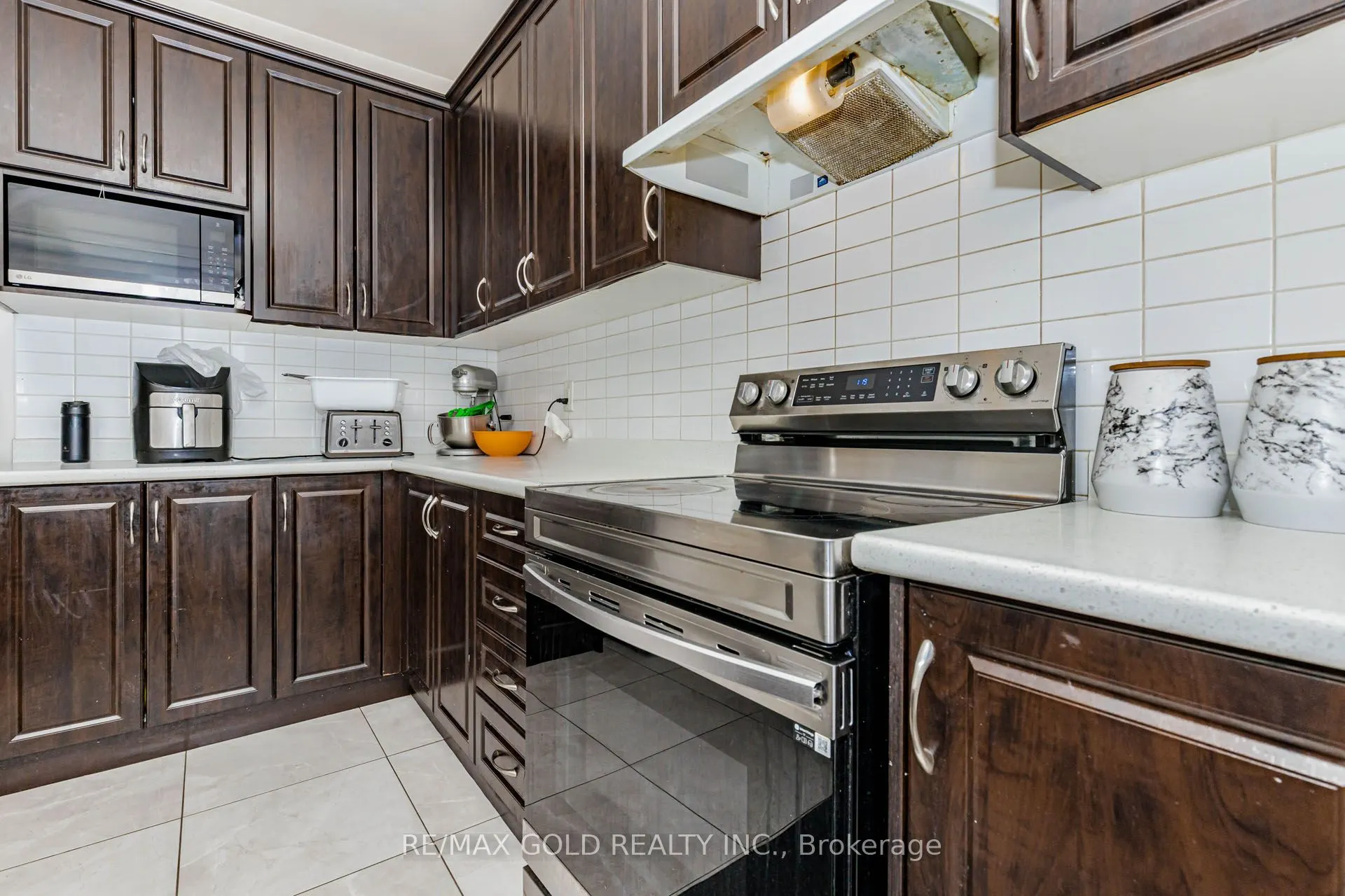 84 Palleschi Drive