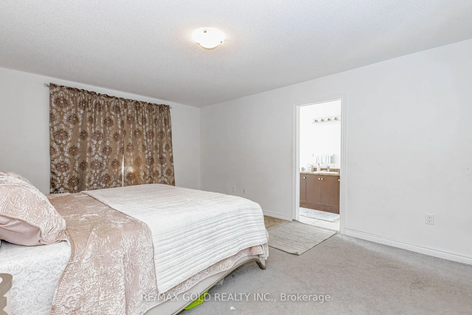 84 Palleschi Drive