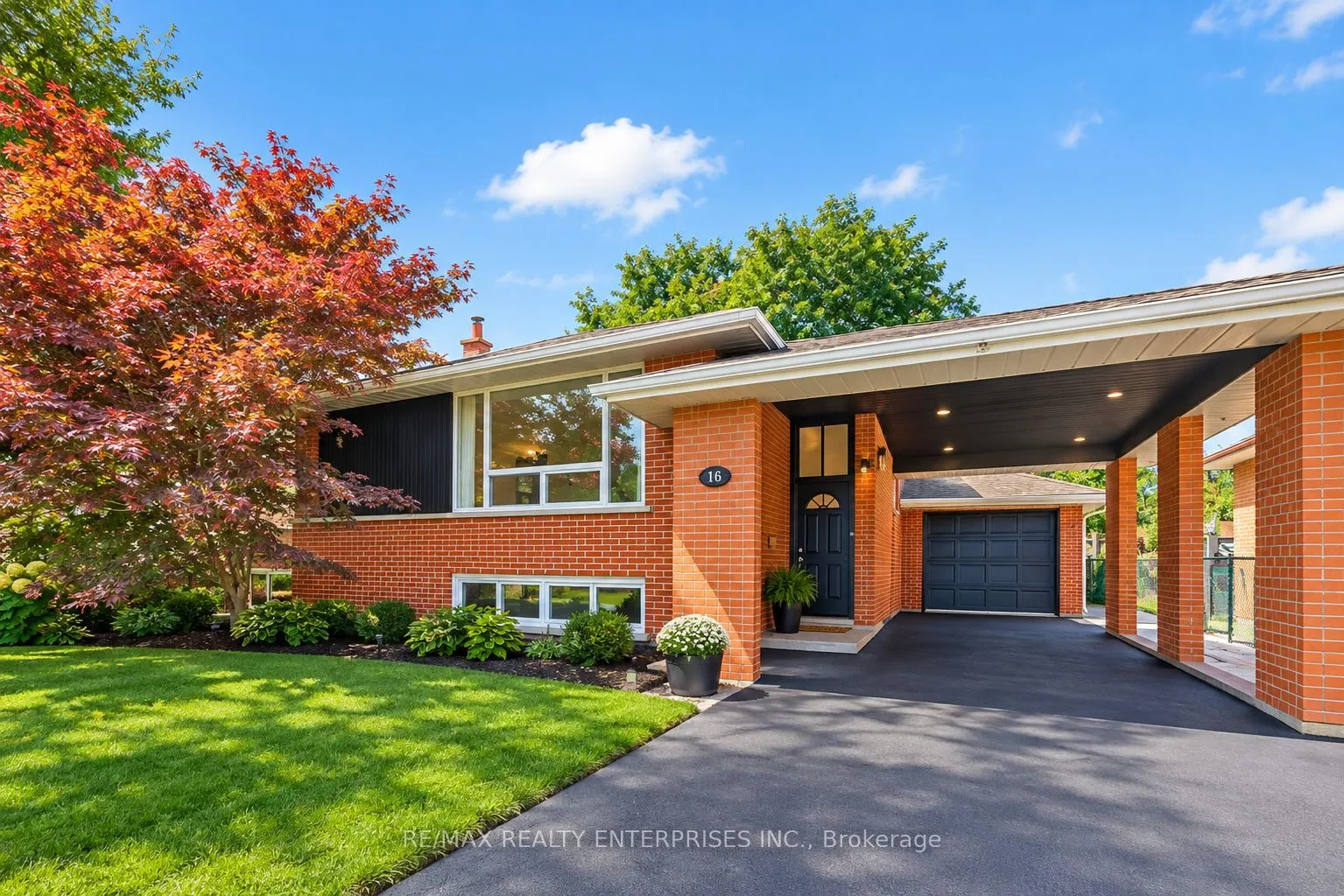 16 Warbeck Place