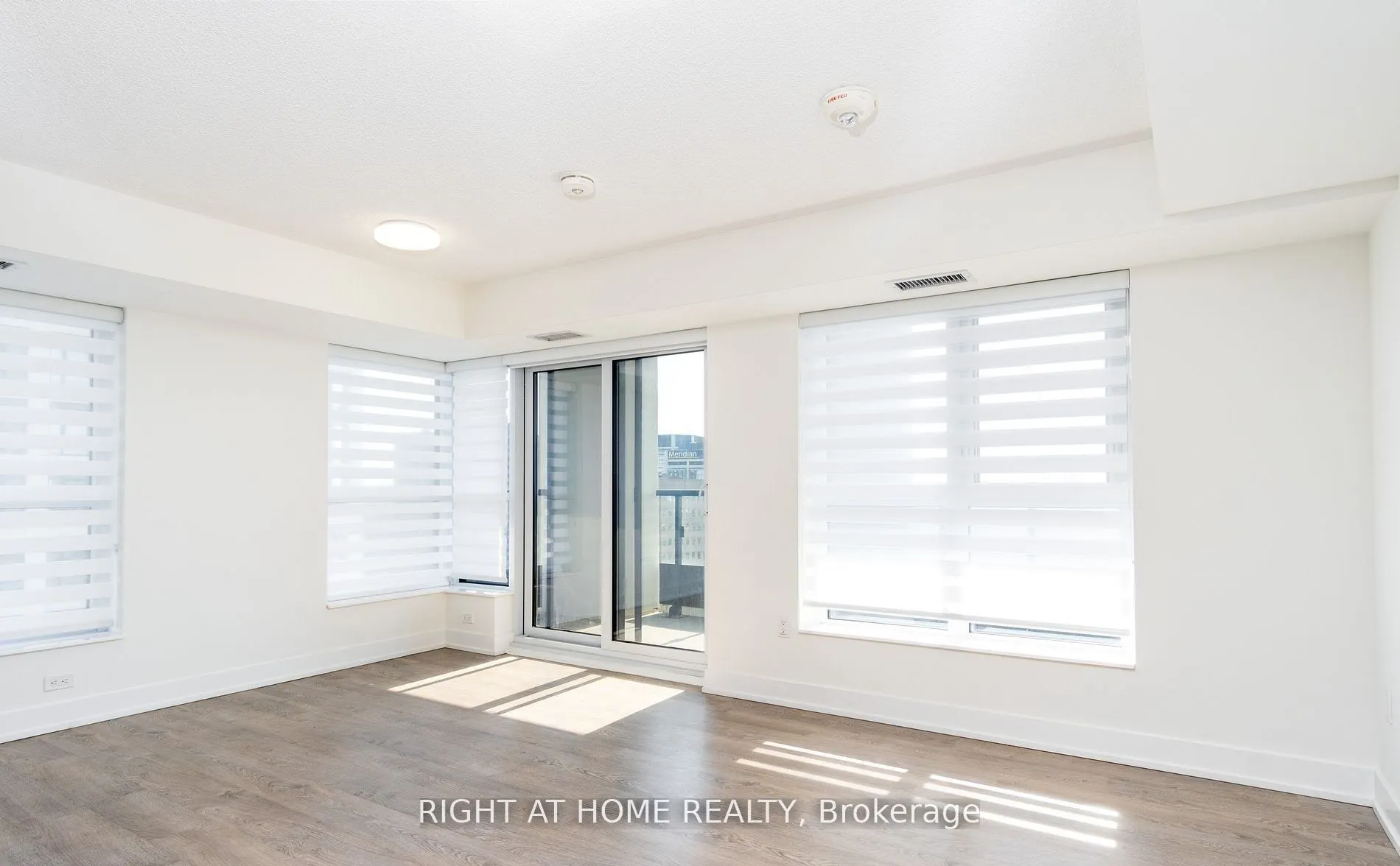 9 Mabelle Avenue #1622