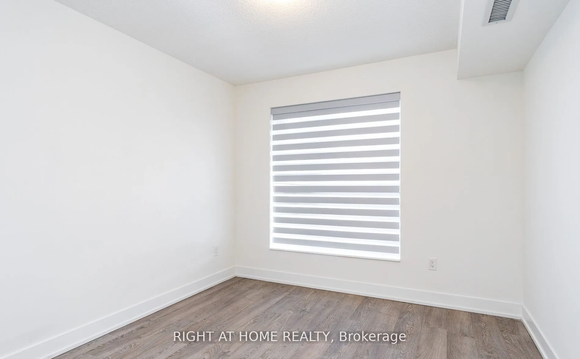 9 Mabelle Avenue #1622