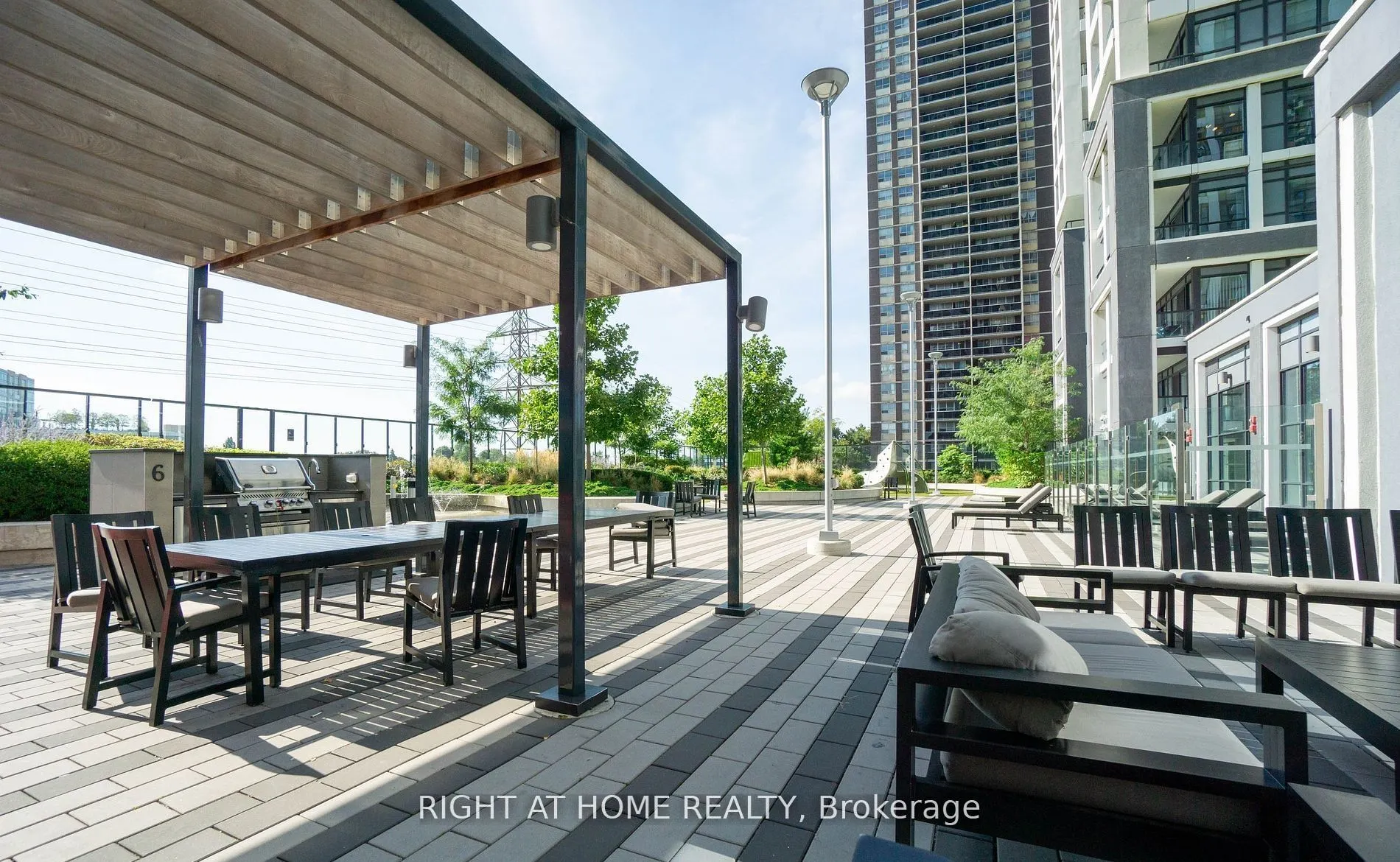 9 Mabelle Avenue #1622