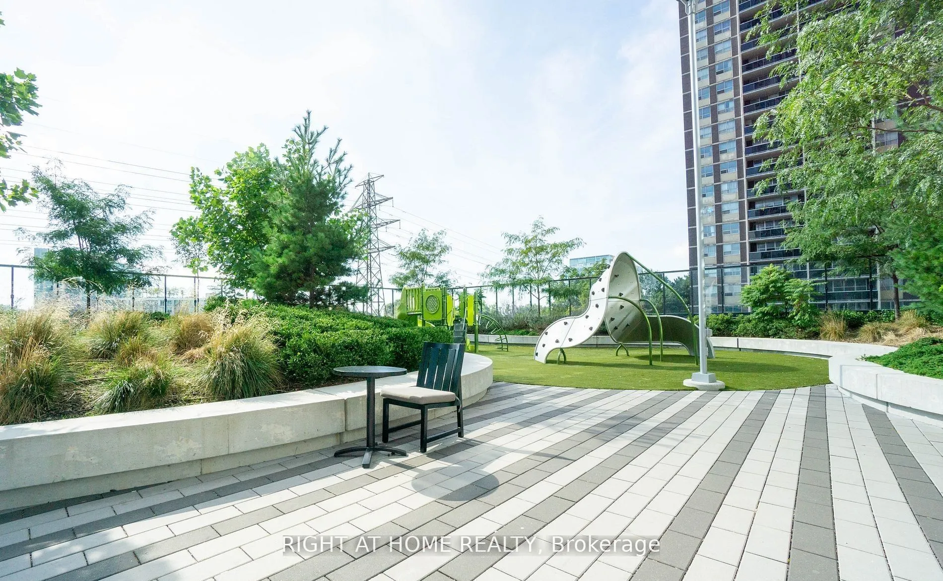 9 Mabelle Avenue #1622