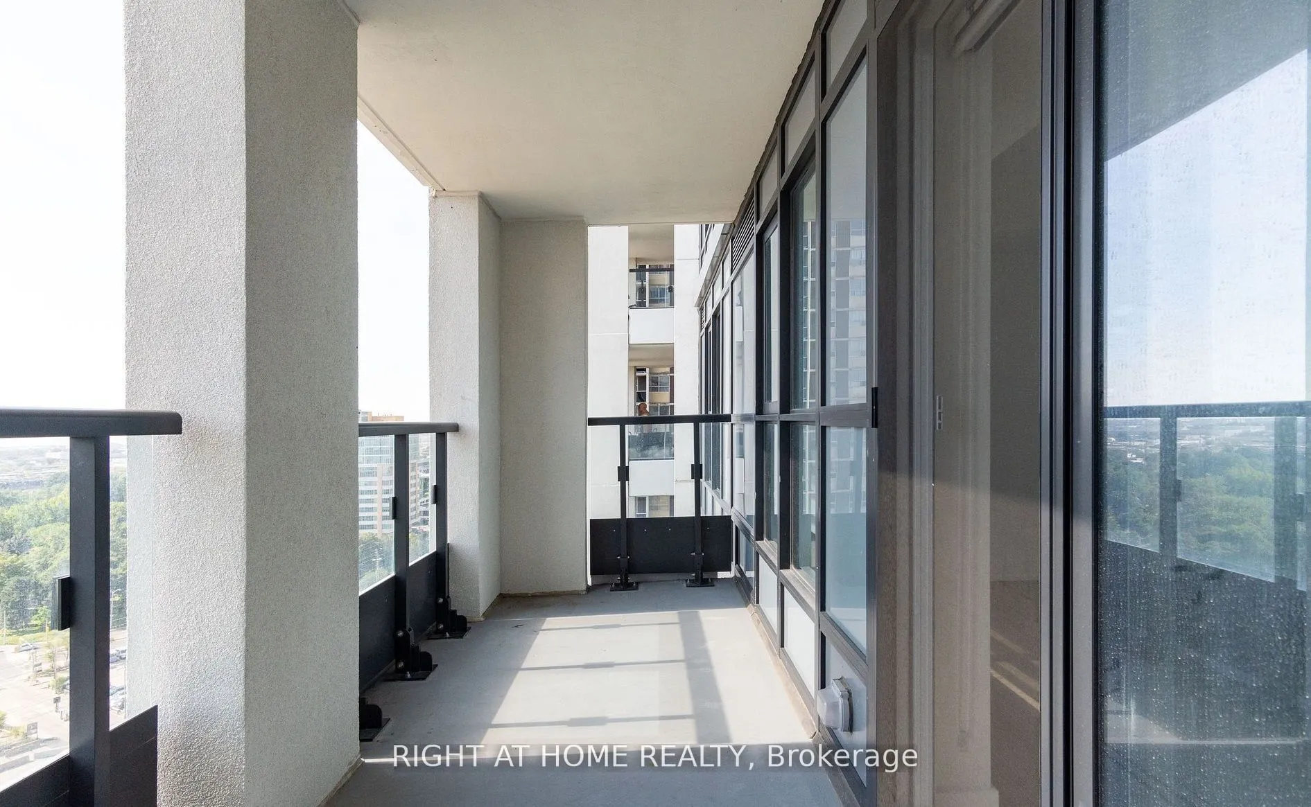 9 Mabelle Avenue #1622