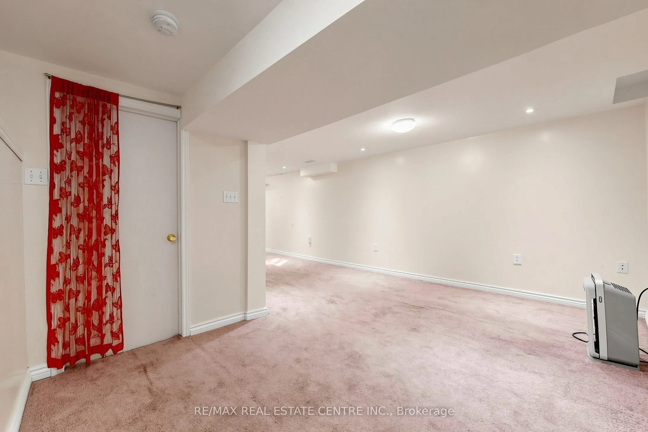 1 Hawkins Court