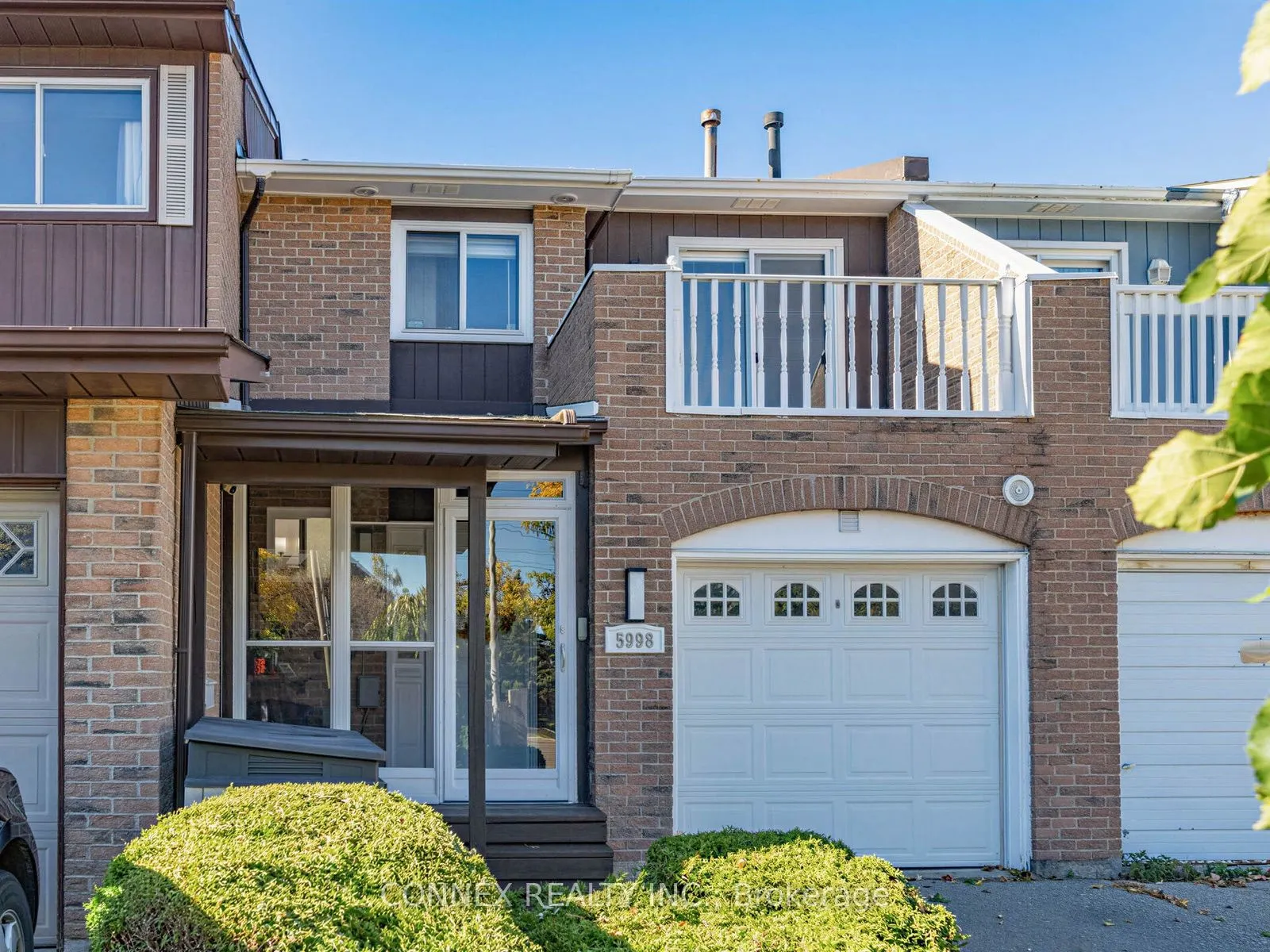 5998 Chidham Crescent