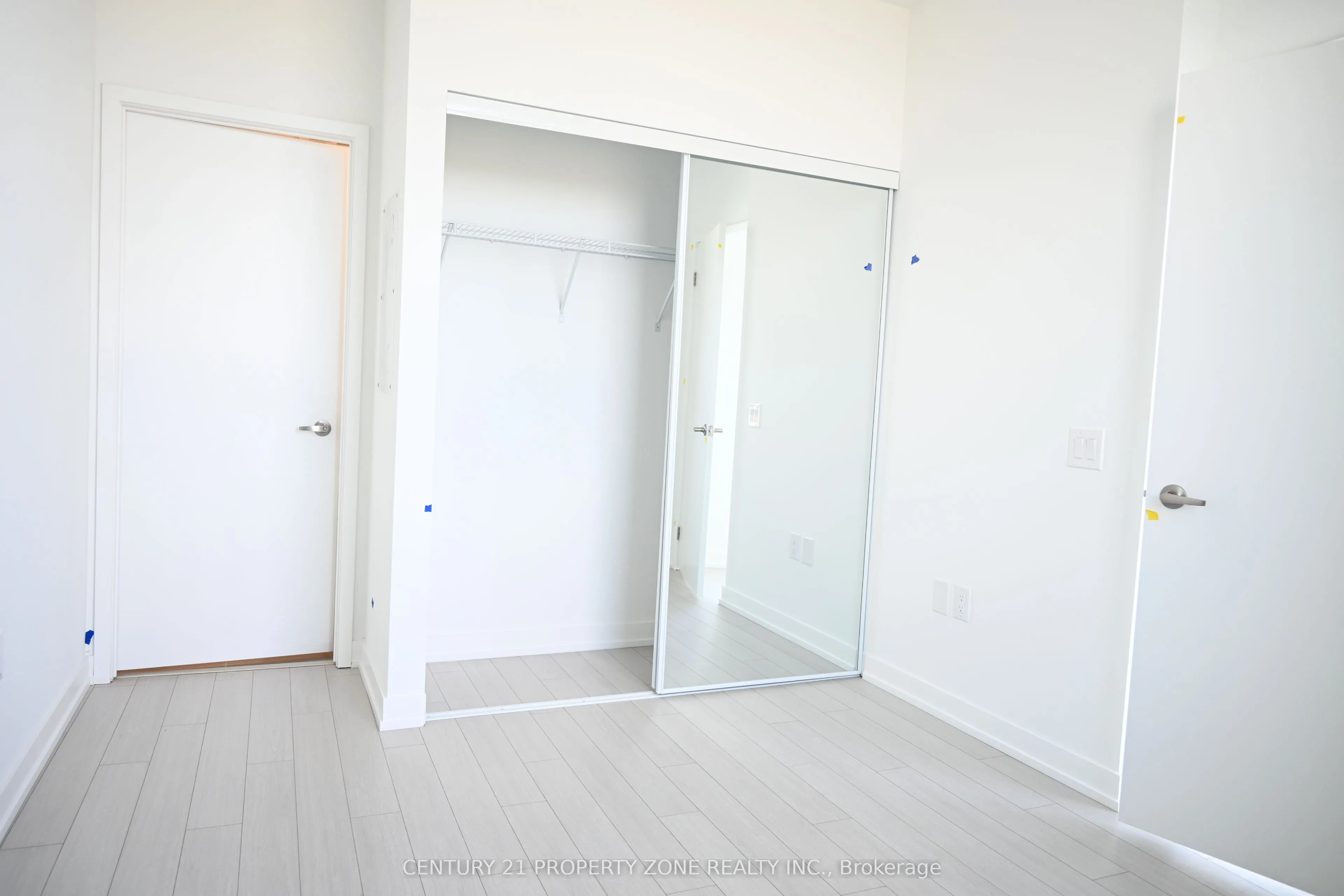 4010 Eglinton Avenue W #2702
