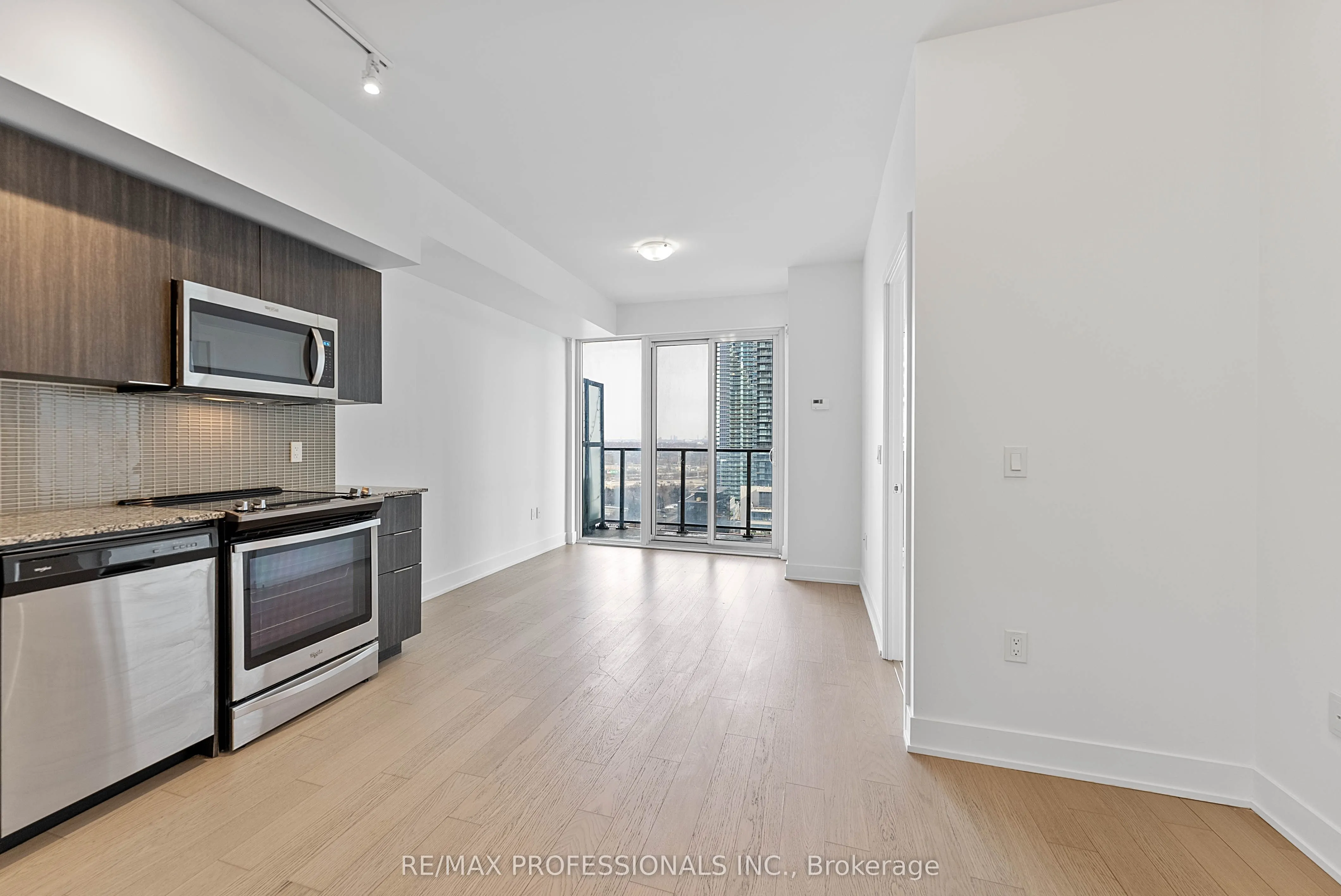 30 Shore Breeze Drive #1614