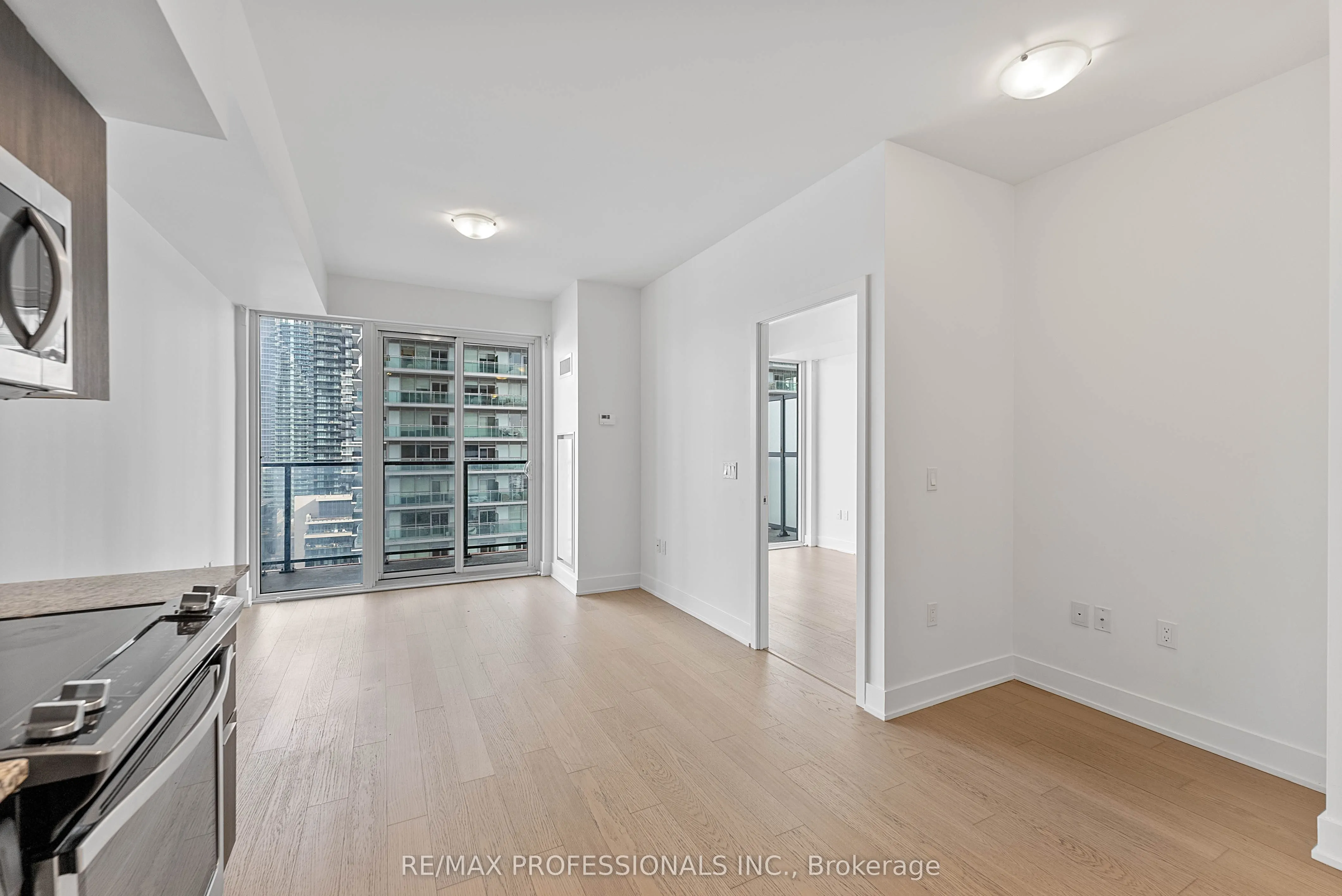 30 Shore Breeze Drive #1614