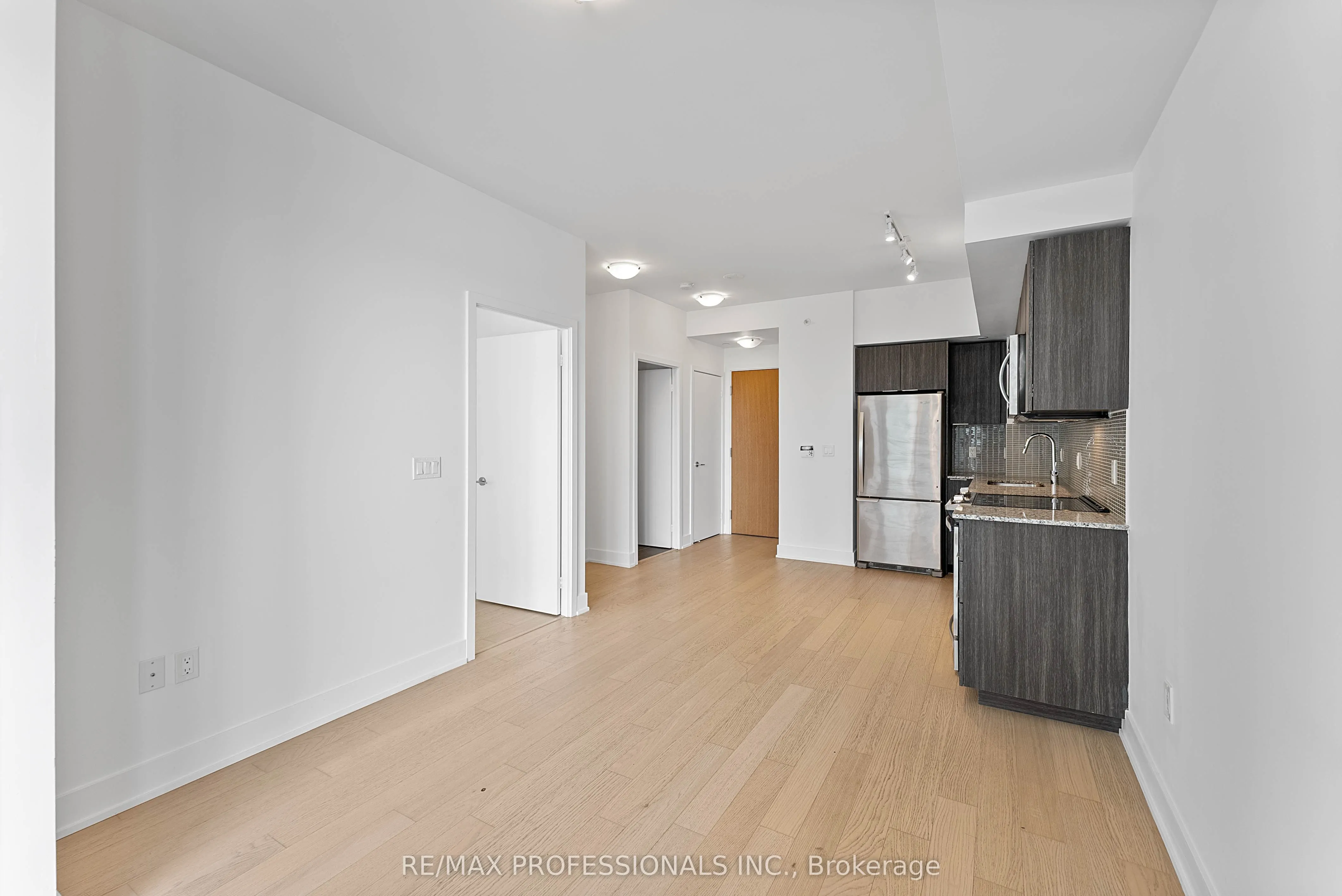 30 Shore Breeze Drive #1614