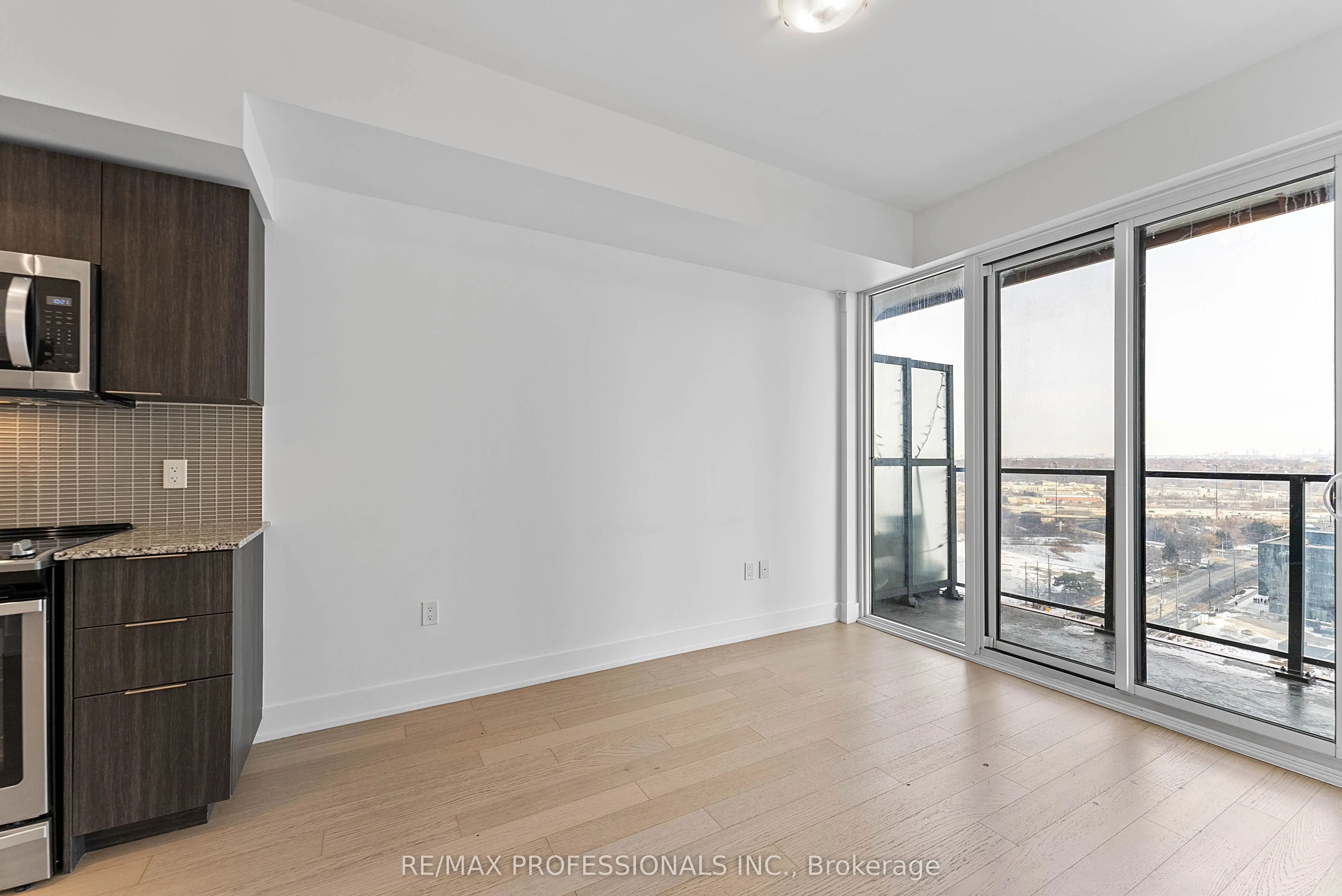 30 Shore Breeze Drive #1614