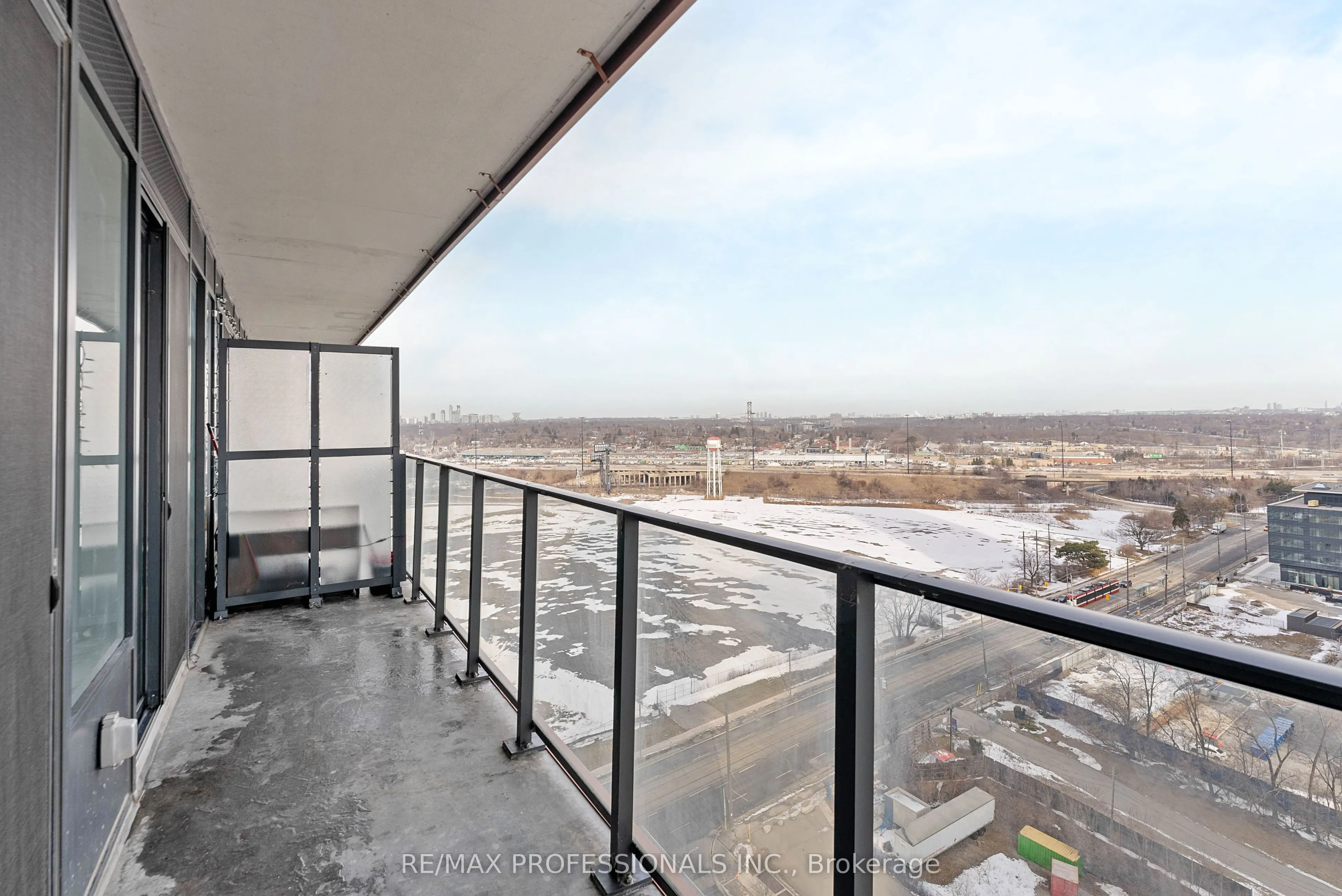 30 Shore Breeze Drive #1614
