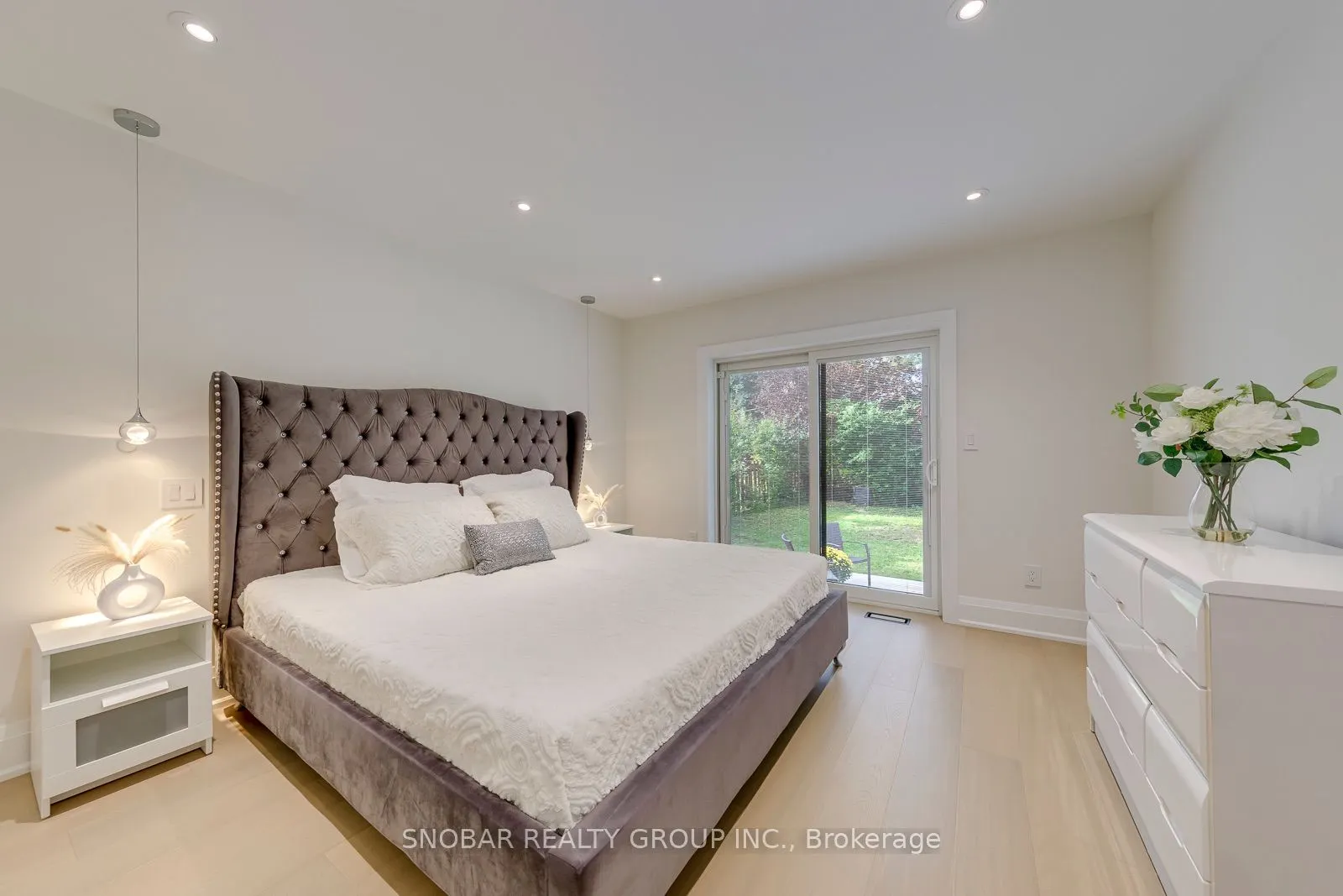 23 Mitre Place