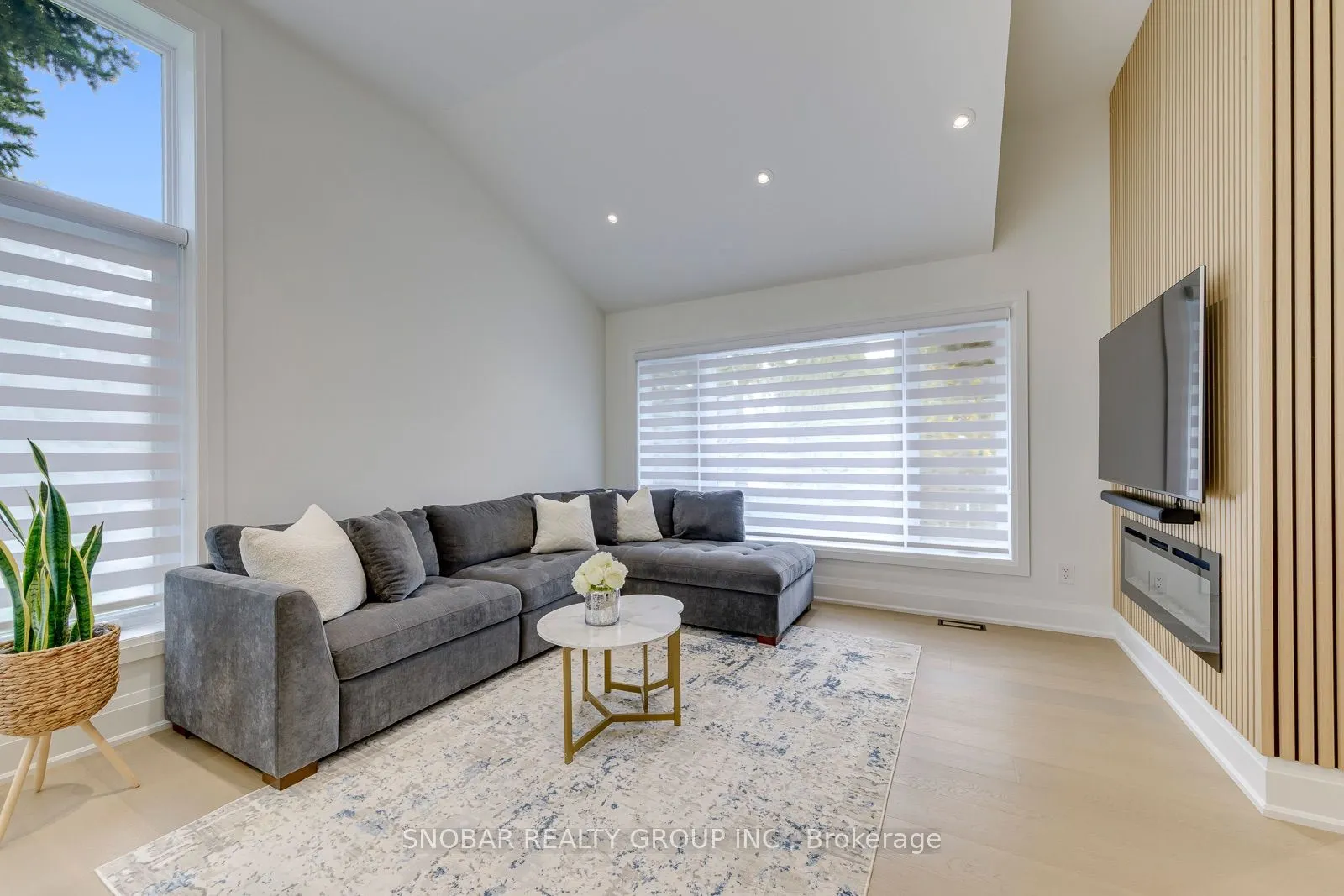 23 Mitre Place