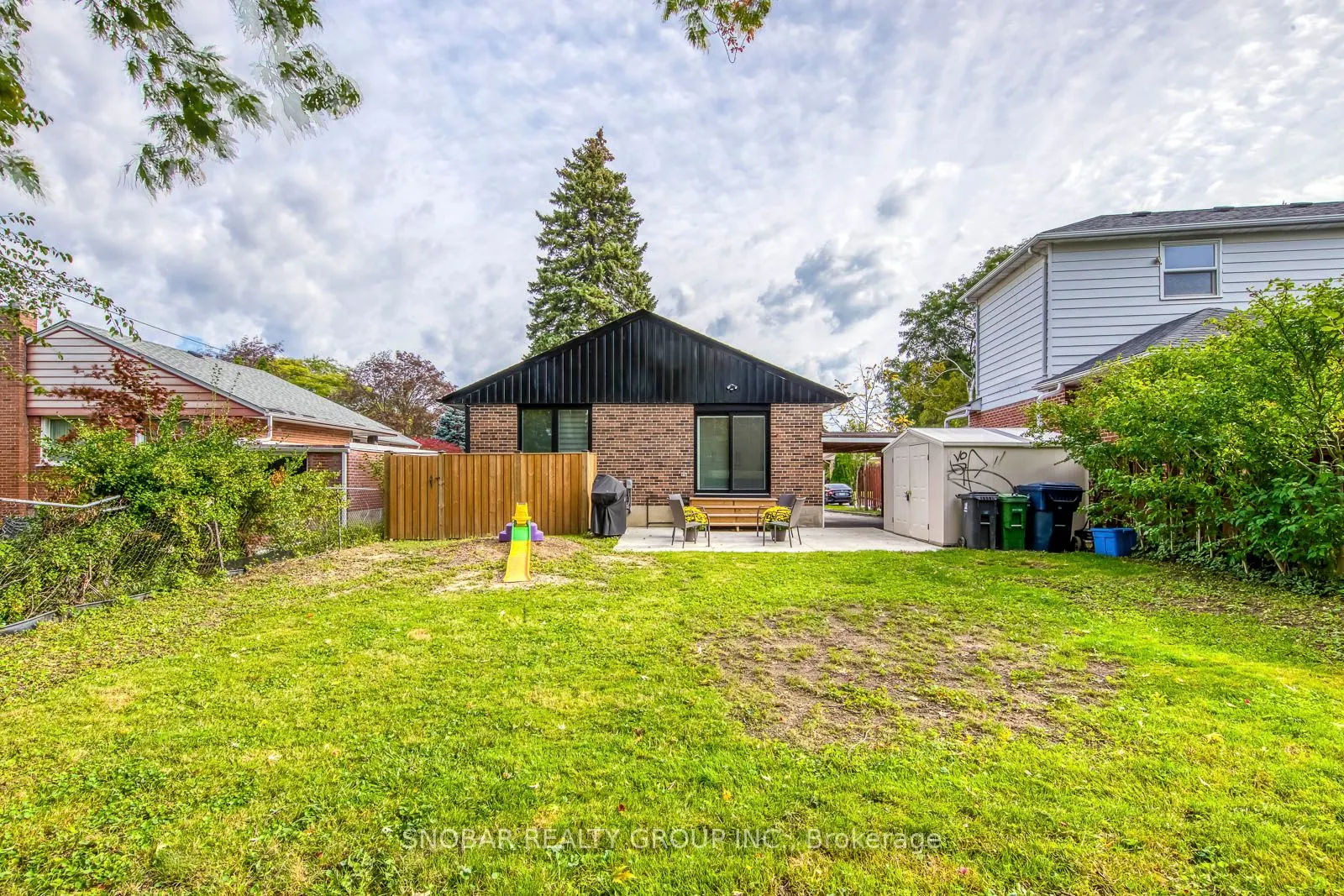 23 Mitre Place