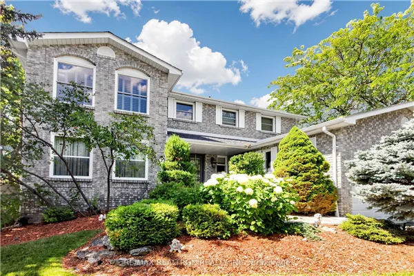 2 Manor Place