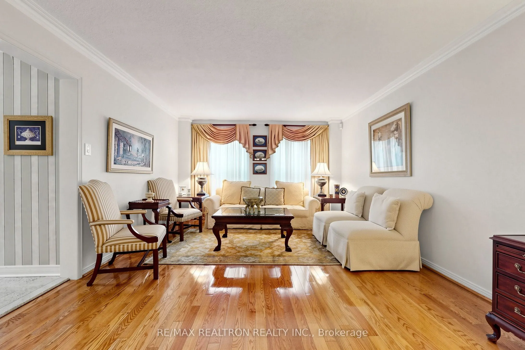 2 Manor Place