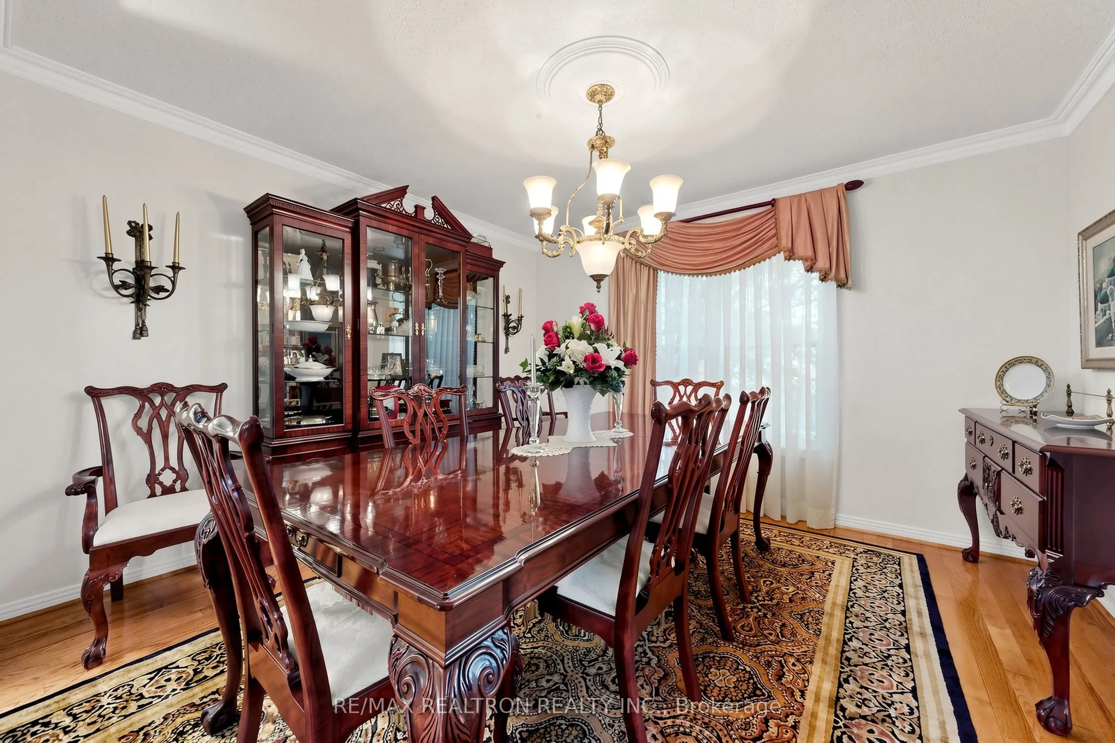 2 Manor Place