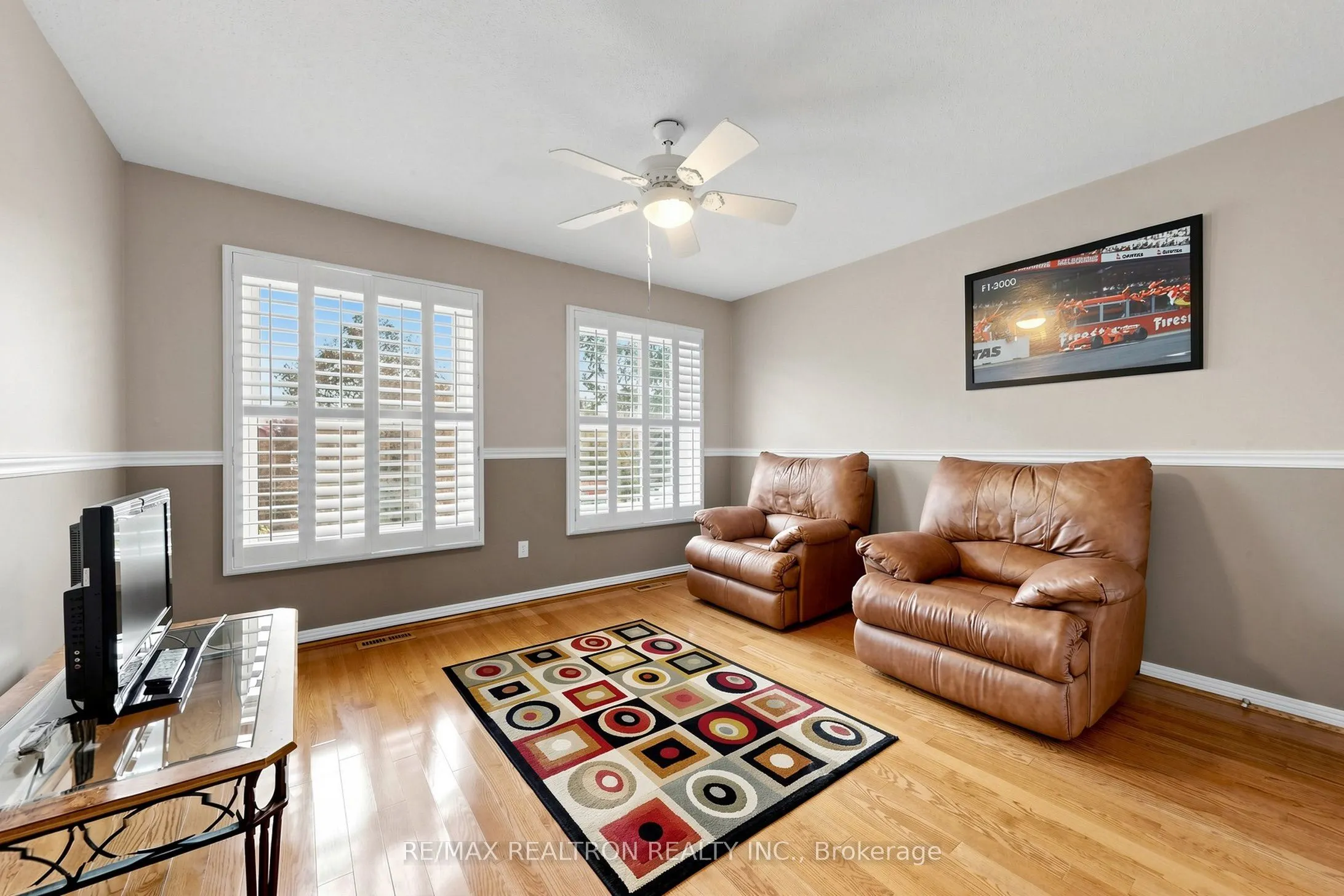 2 Manor Place