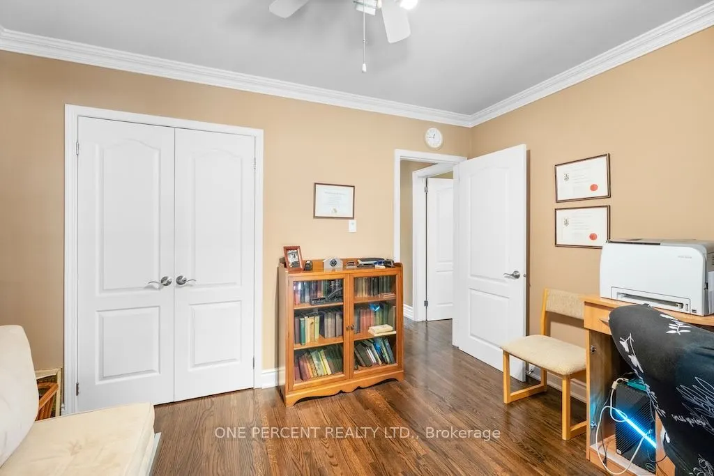 583 Stephens Crescent