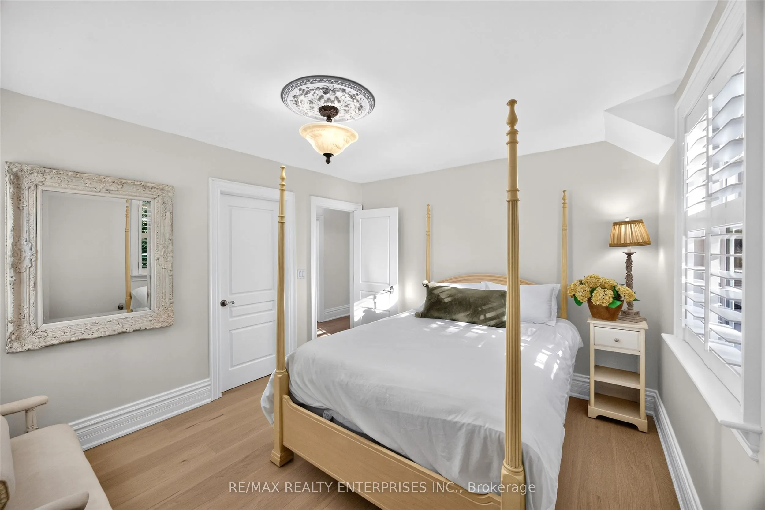 317 Gloucester Avenue