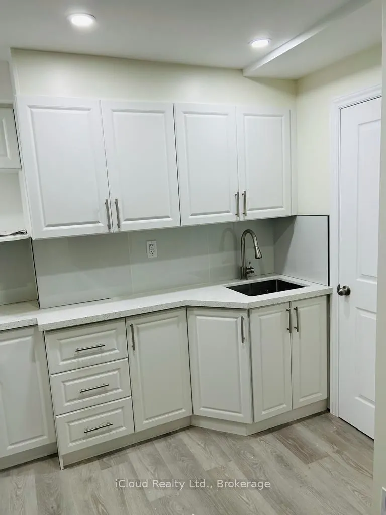 35 Brixham Lane #BASEMENT UNIT