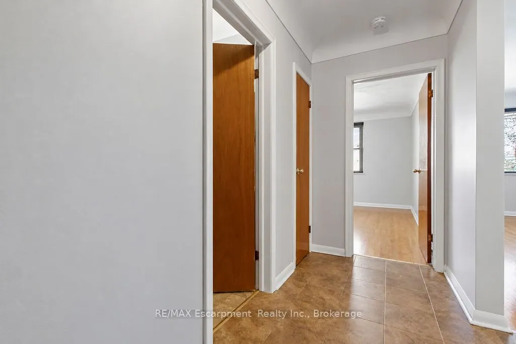 830 Robinson Street #303