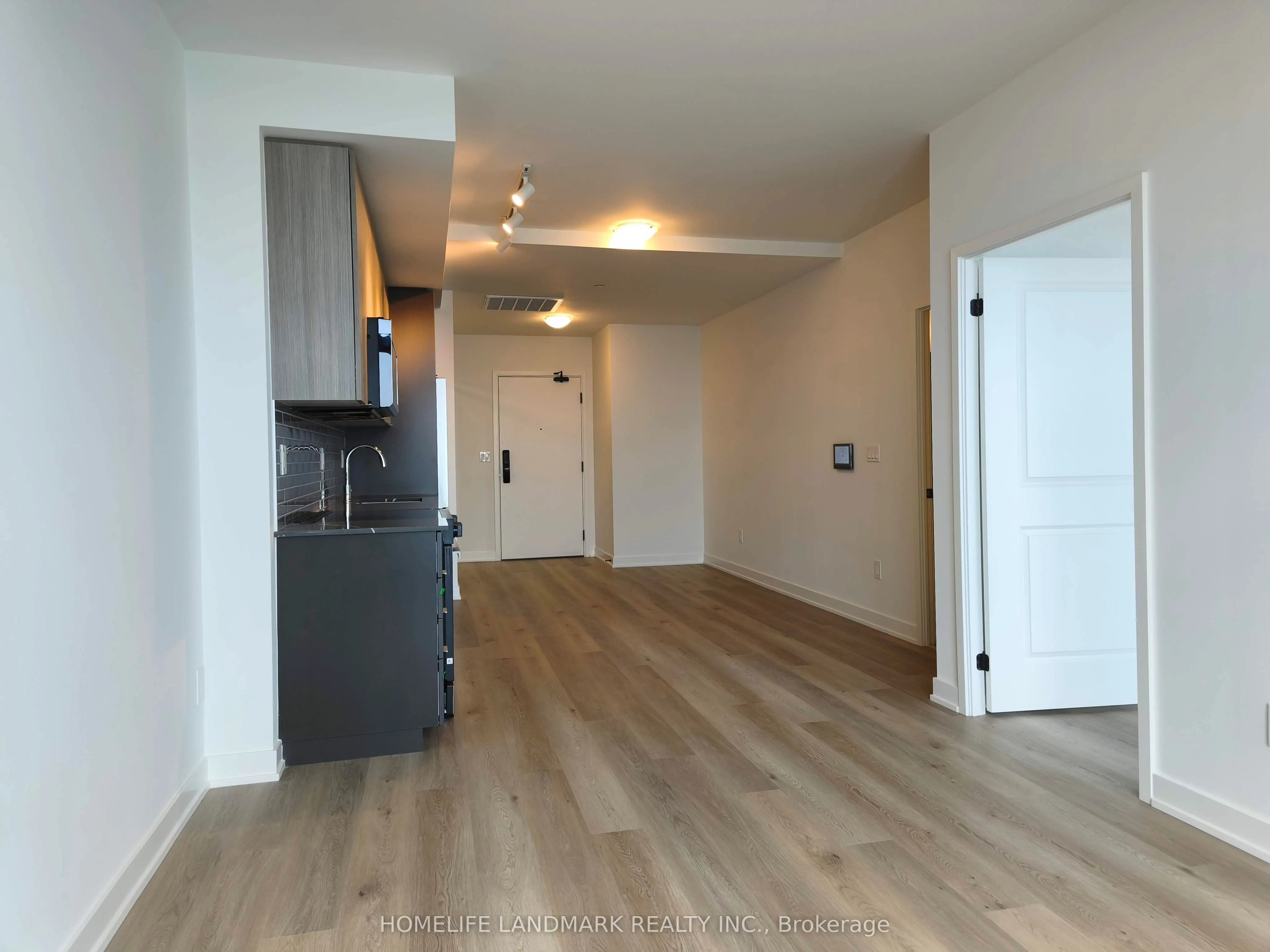 2075 Lakeshore Road #2205