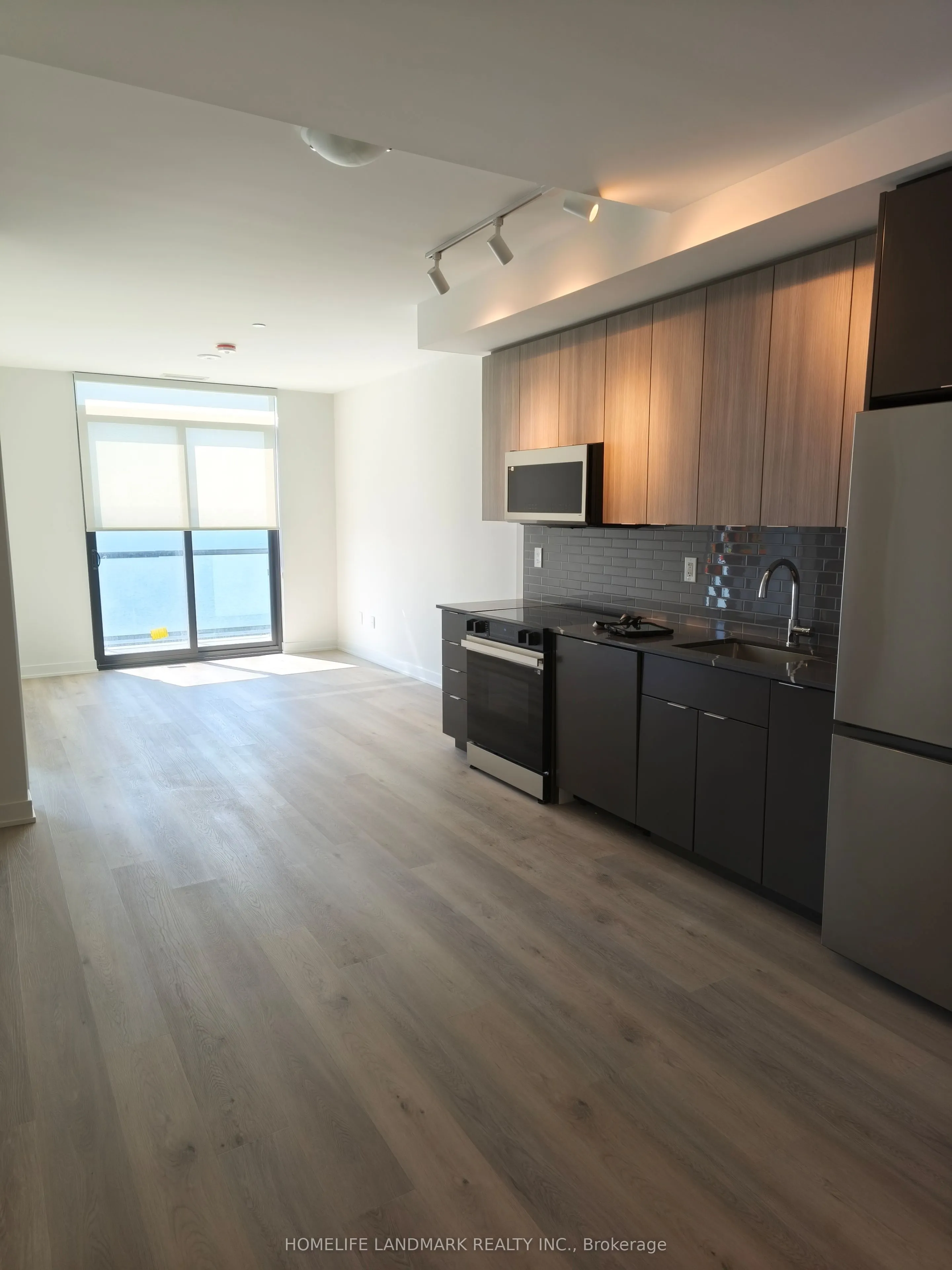 2075 Lakeshore Road #2205