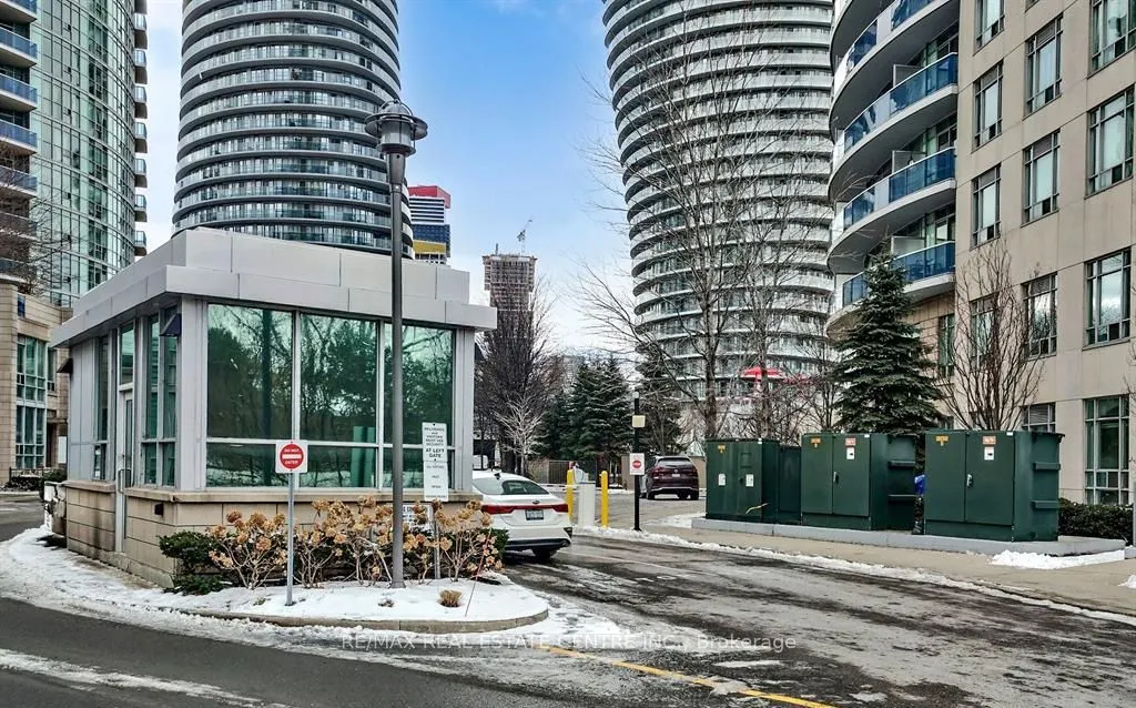80 Absolute Avenue #1209