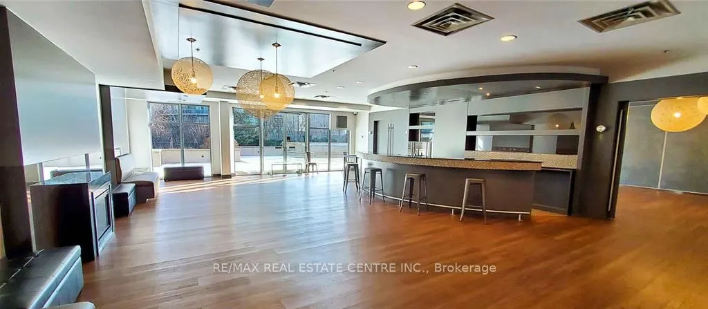 80 Absolute Avenue #1209