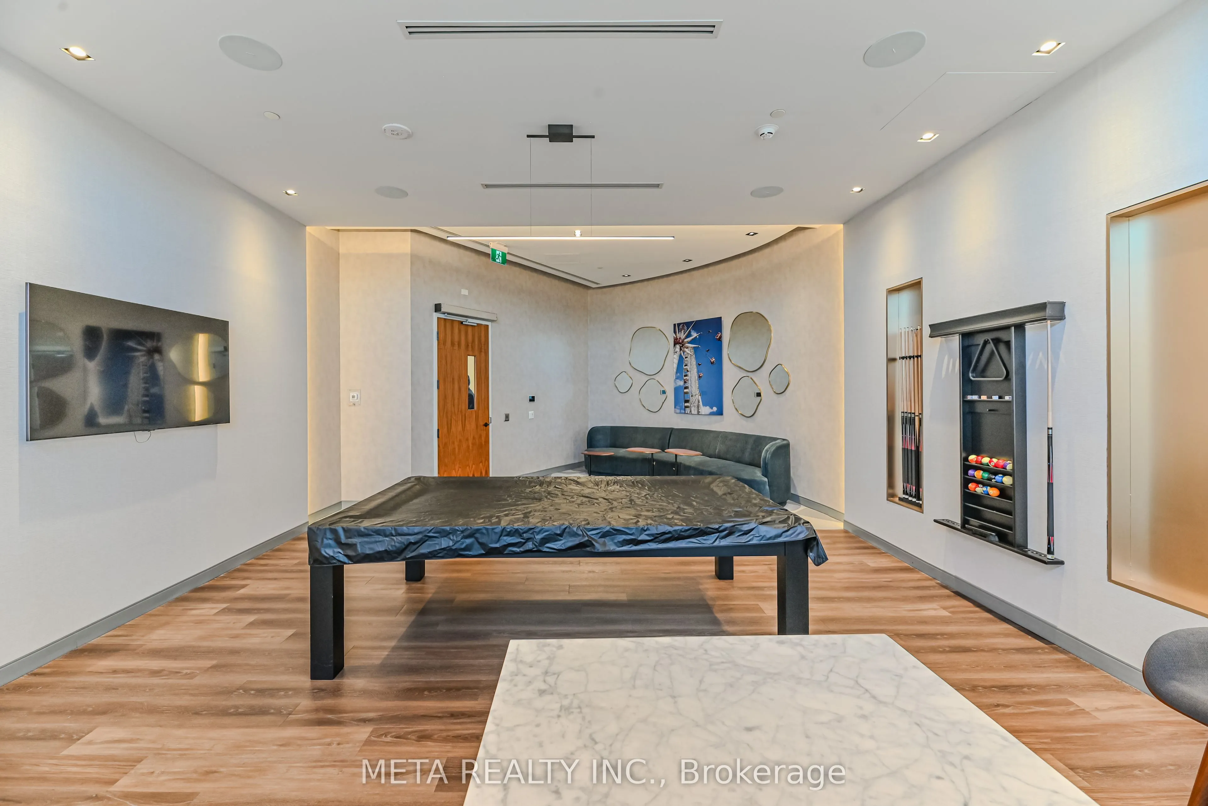 509 Dundas Street ##618