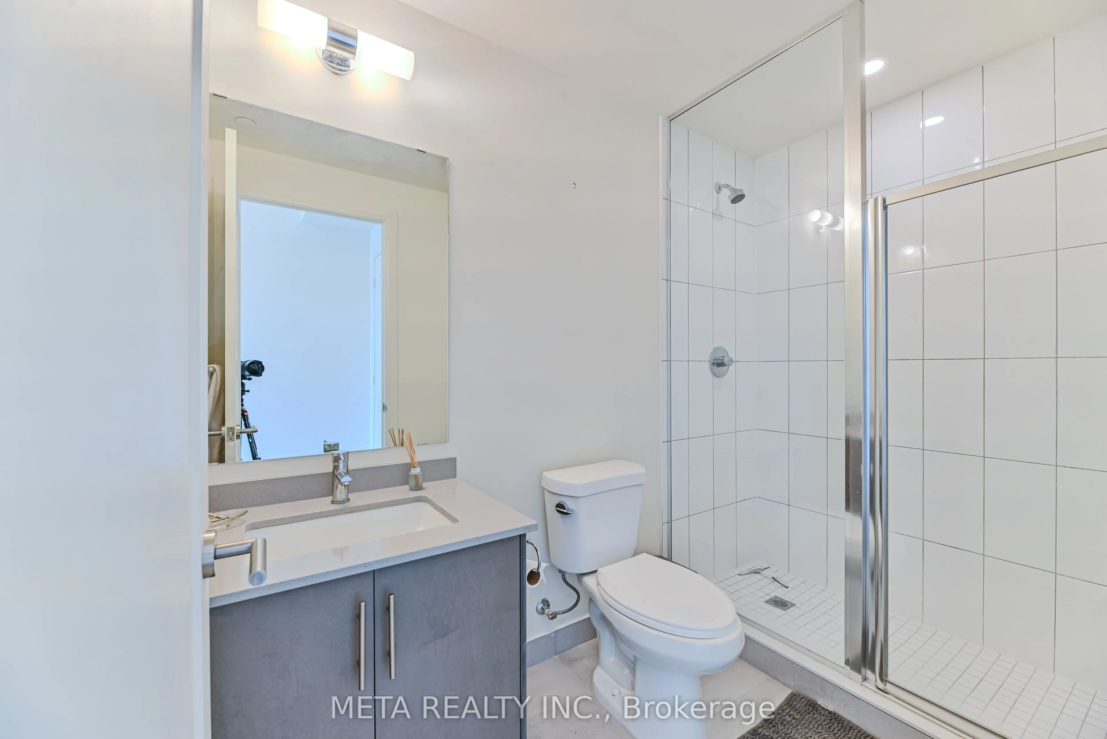 509 Dundas Street ##618