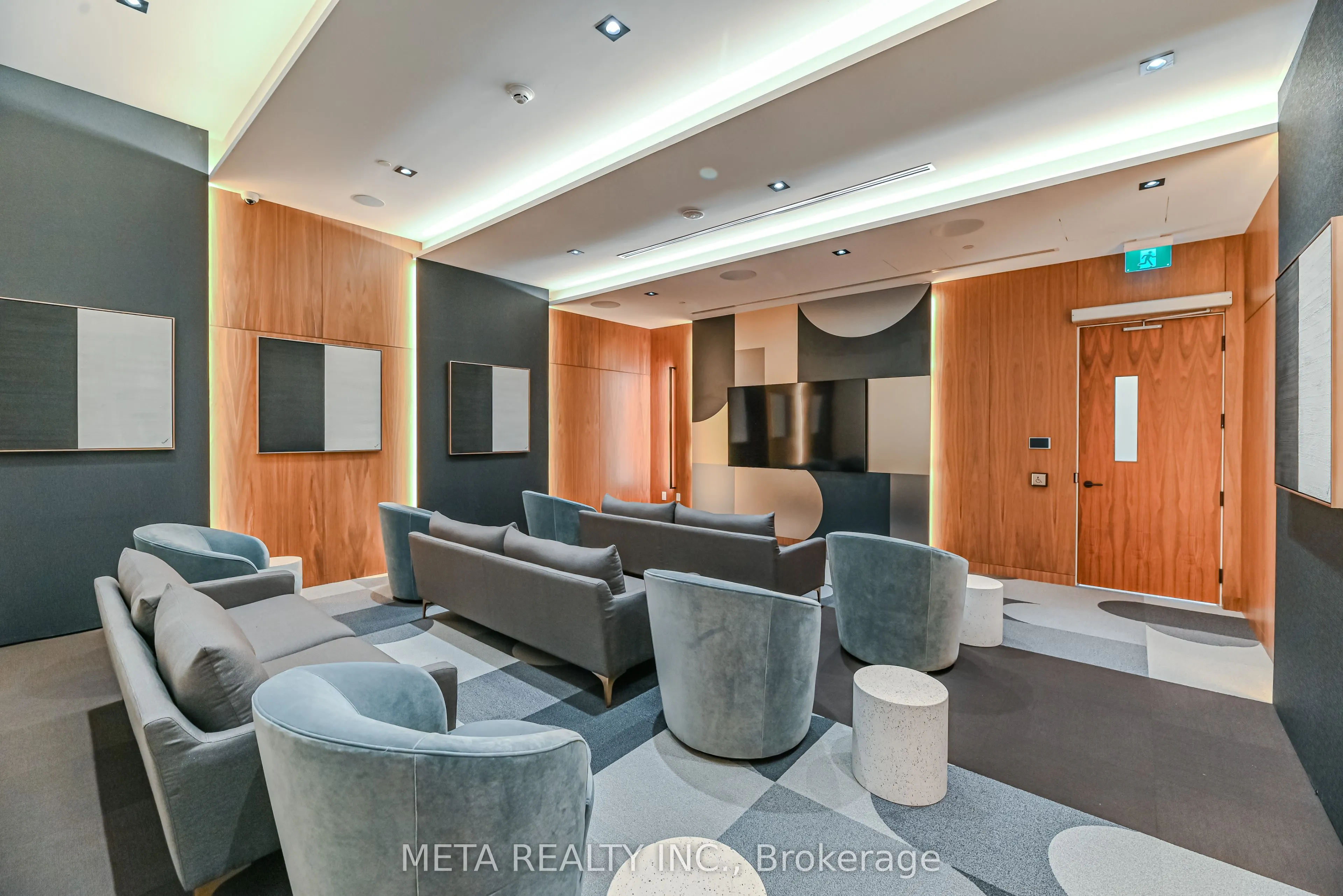 509 Dundas Street ##618