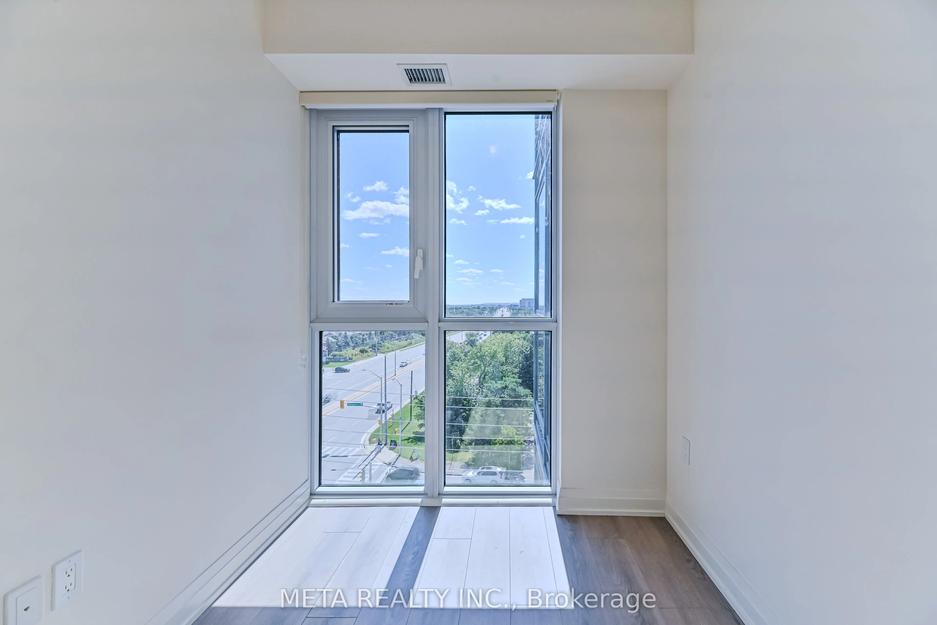 509 Dundas Street ##618
