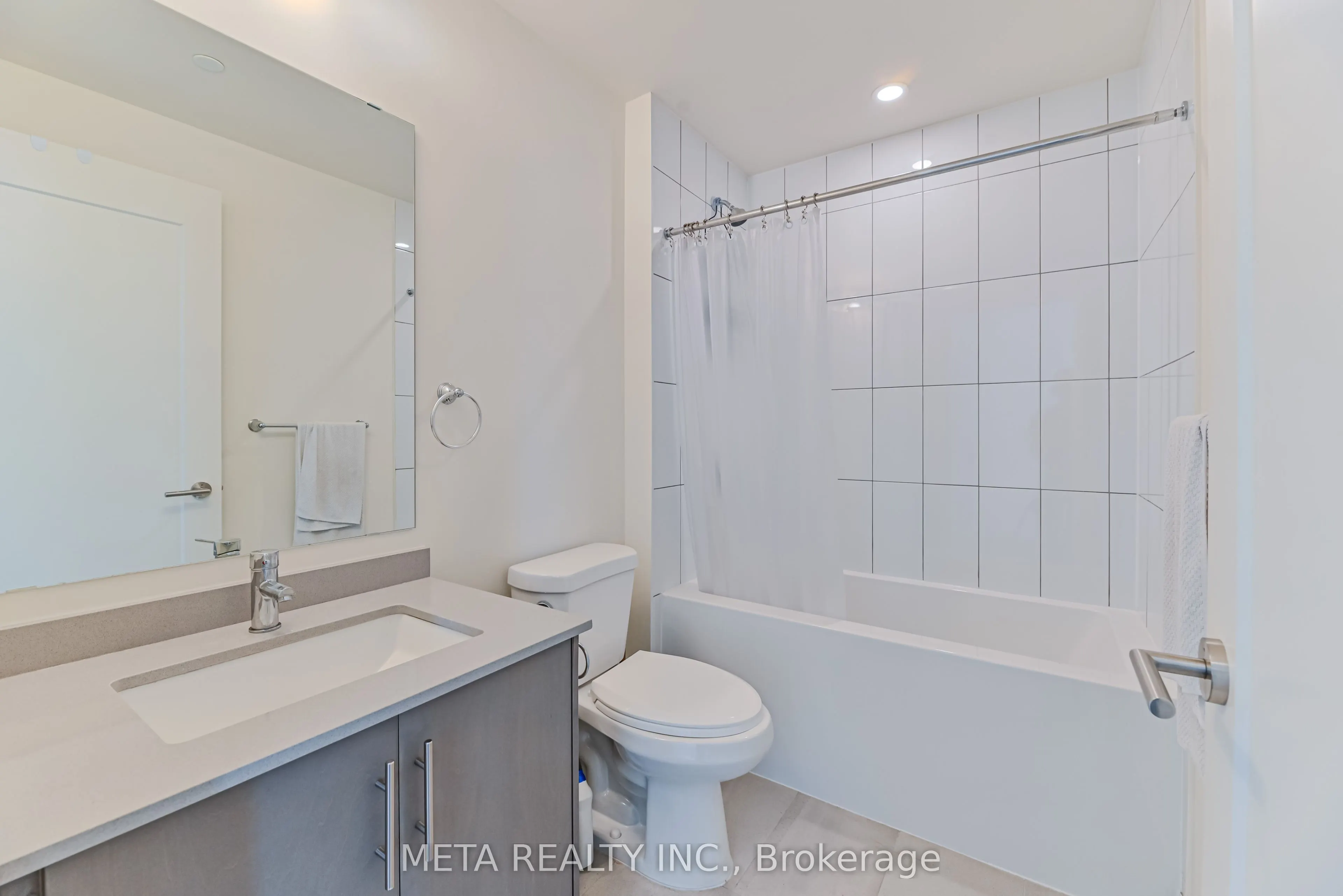 509 Dundas Street ##618