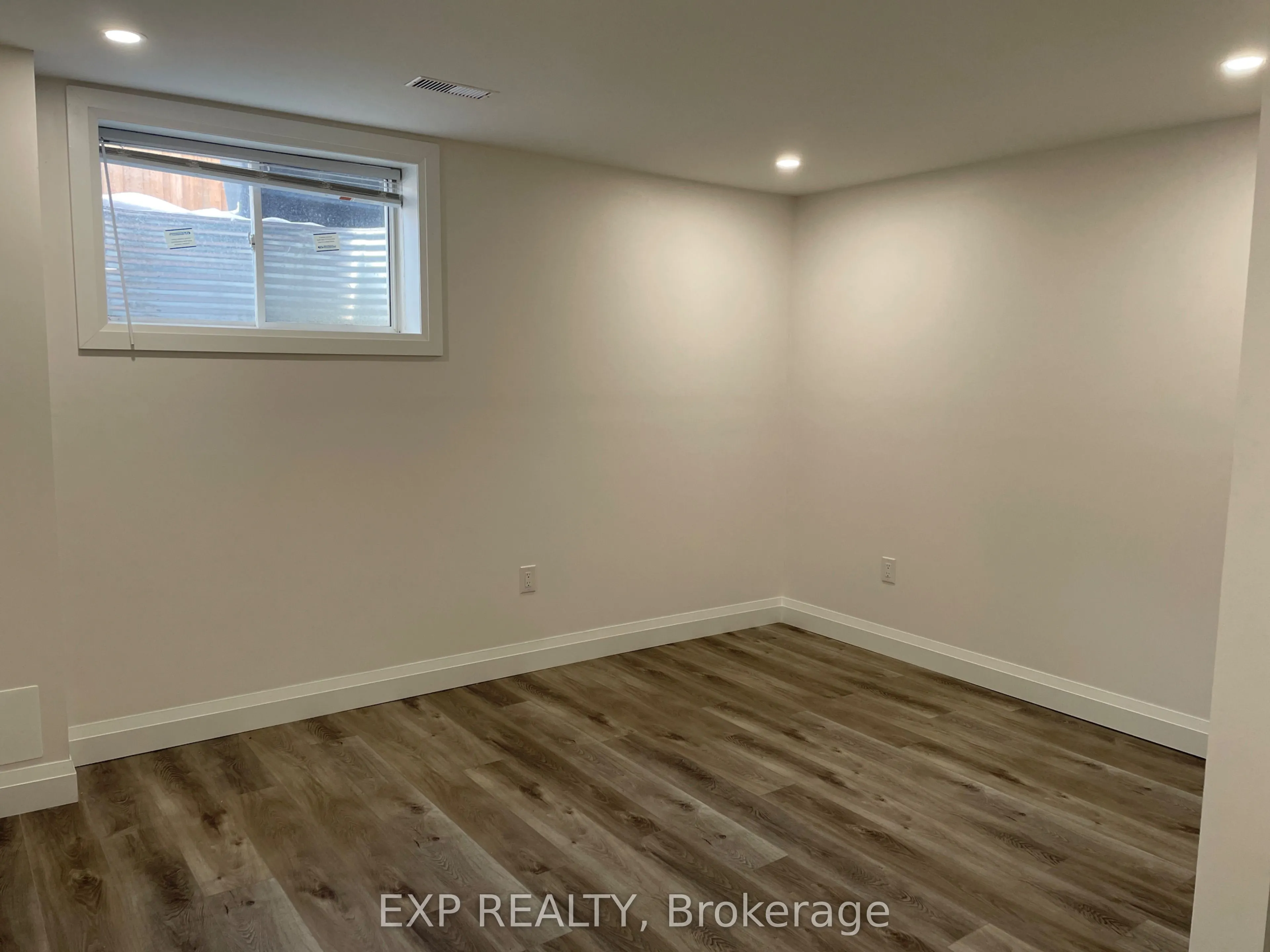122 Stowmarket Street #Basement