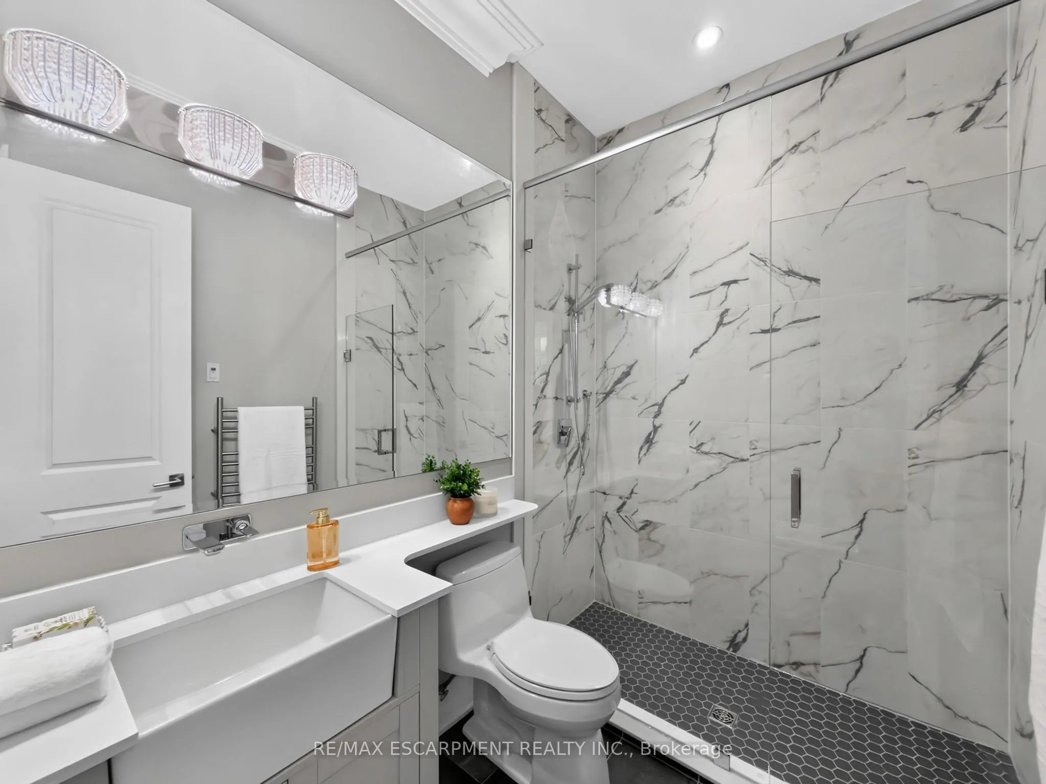 389 Belvenia Road