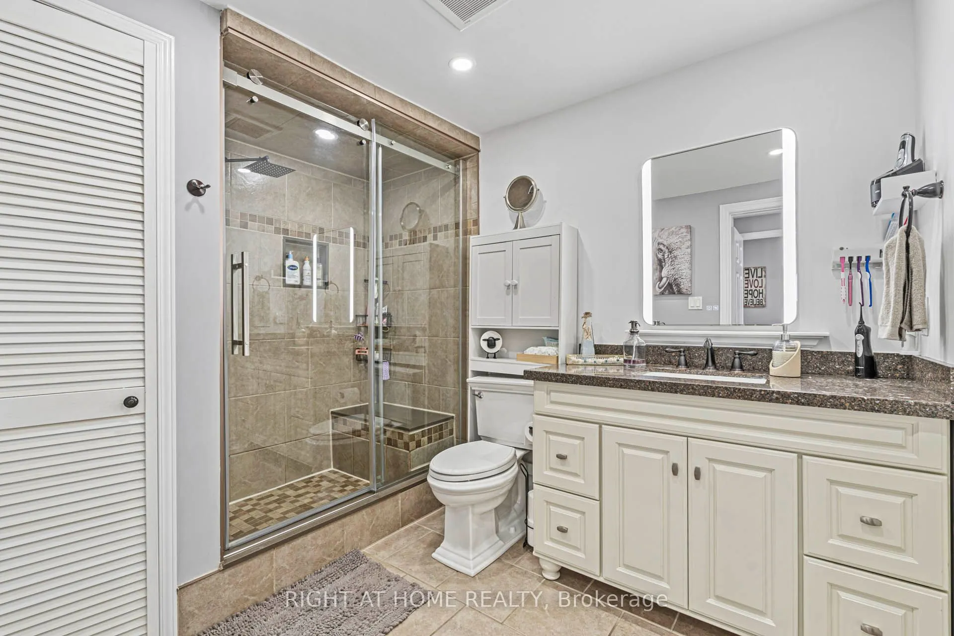 36 Burton Road W