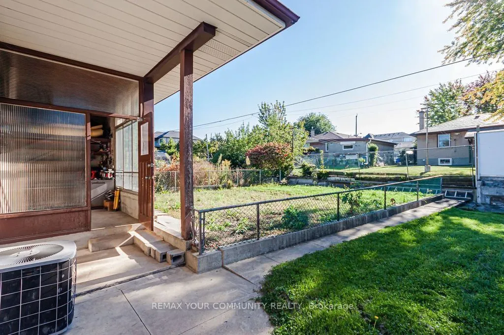 15 Valencia Crescent