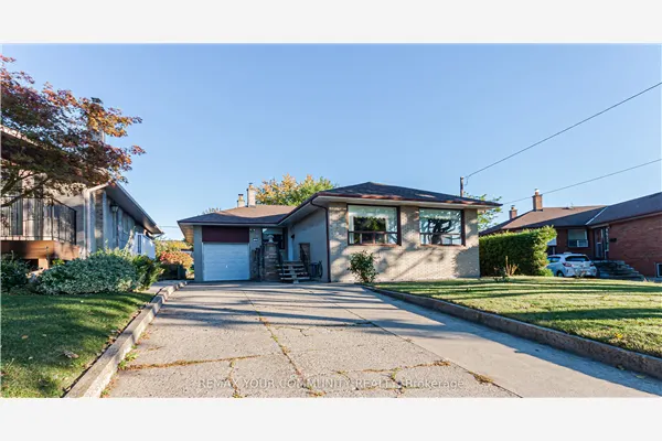 15 Valencia Crescent