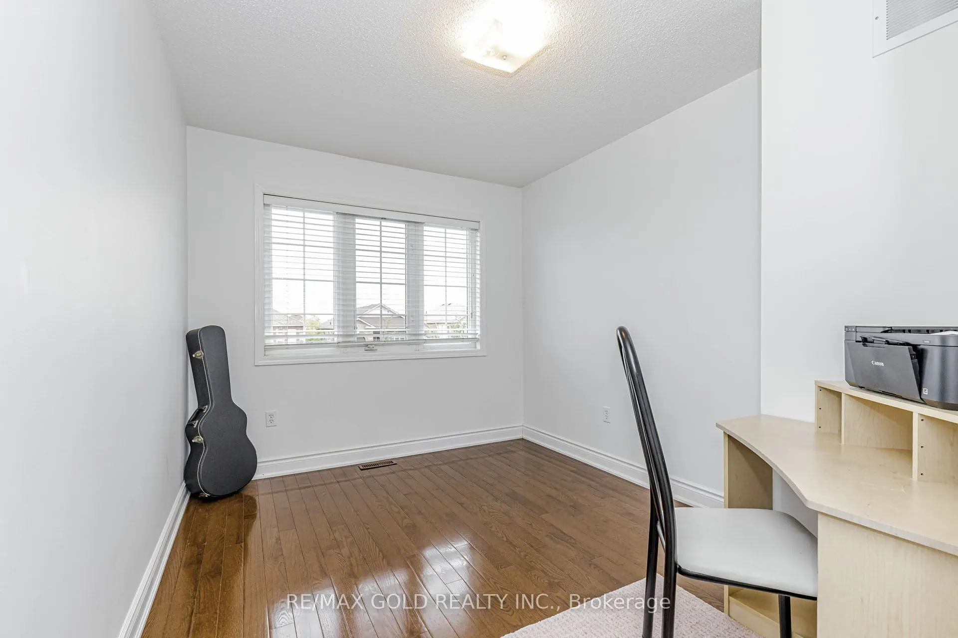 36 Summerdale Crescent