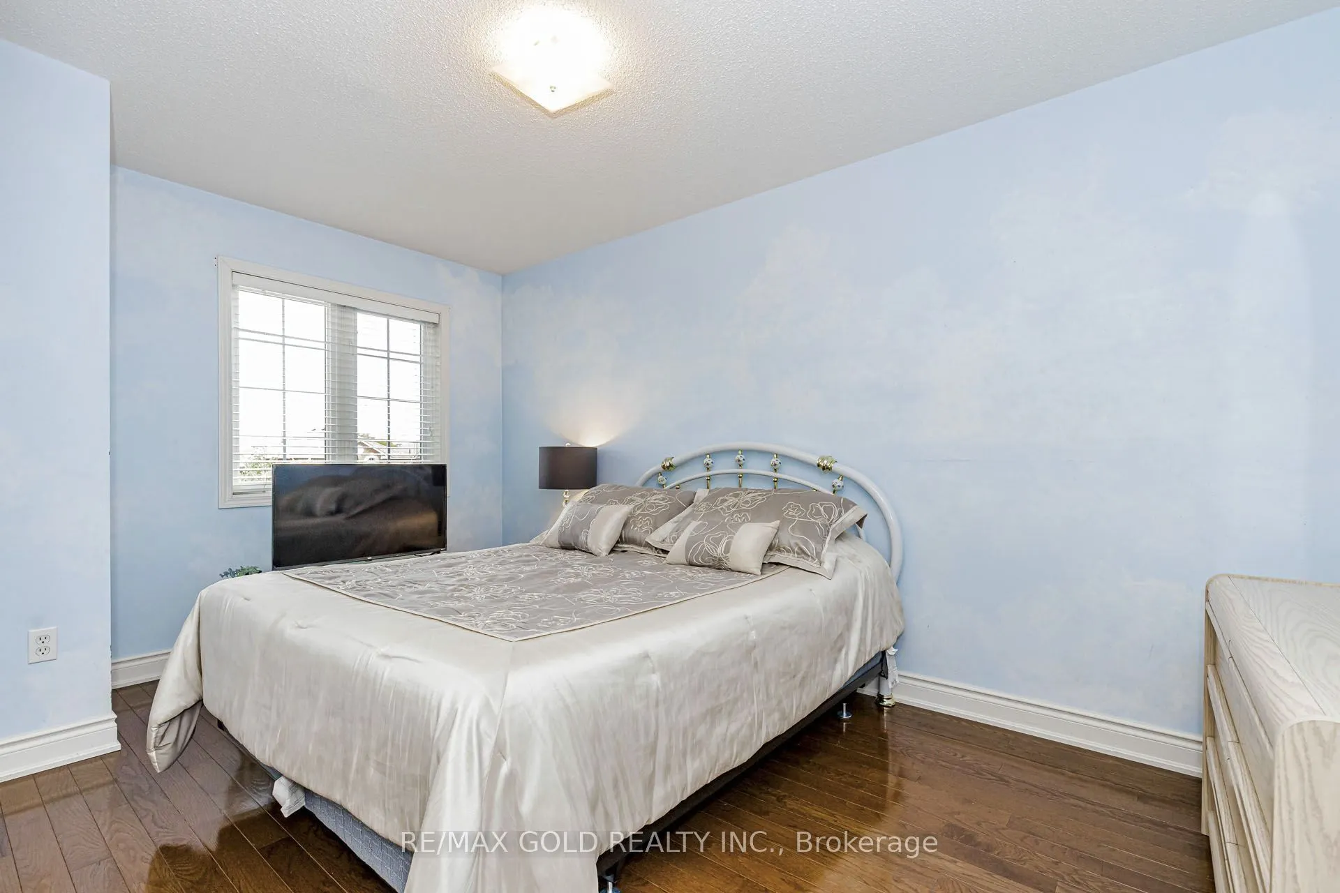 36 Summerdale Crescent