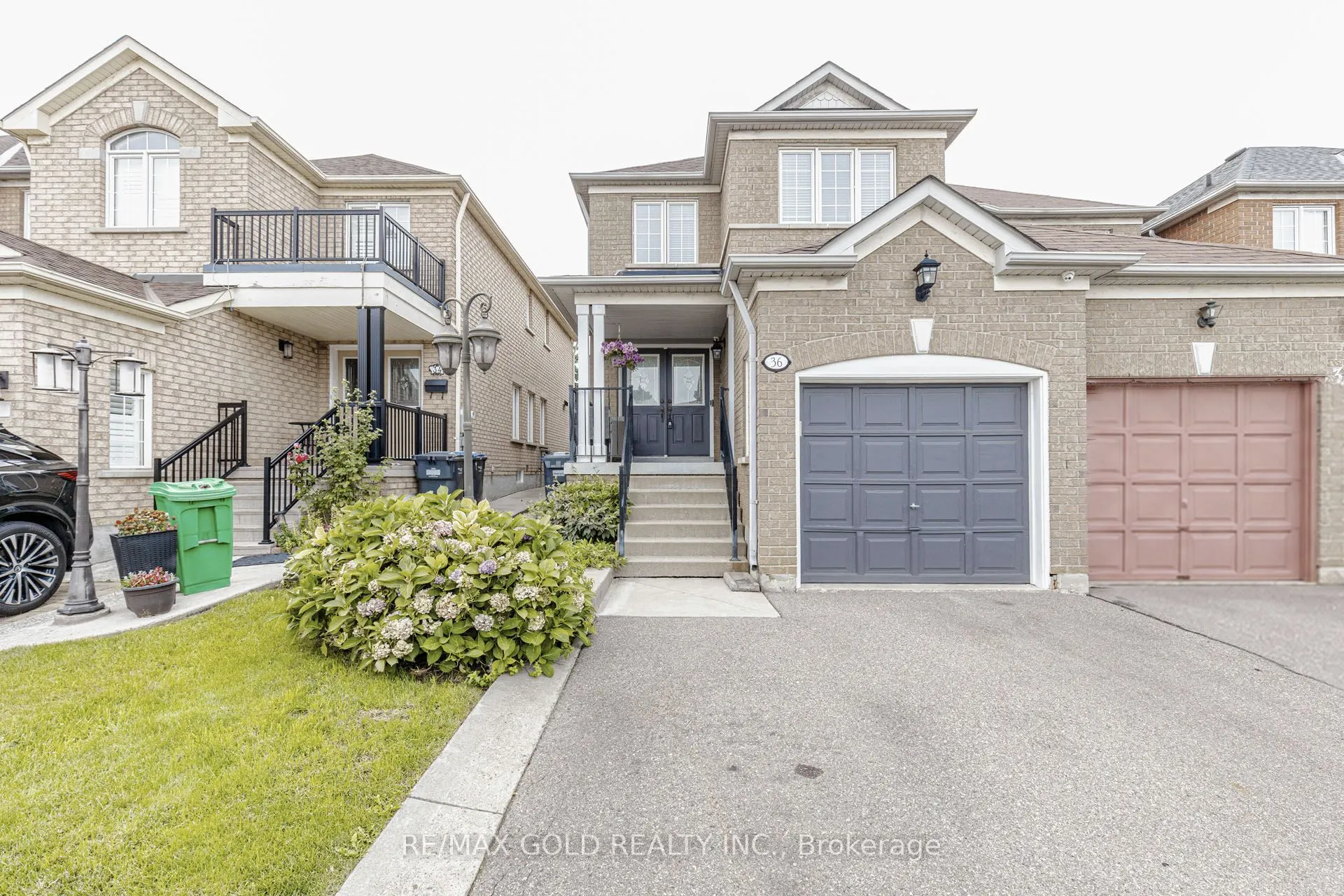 36 Summerdale Crescent