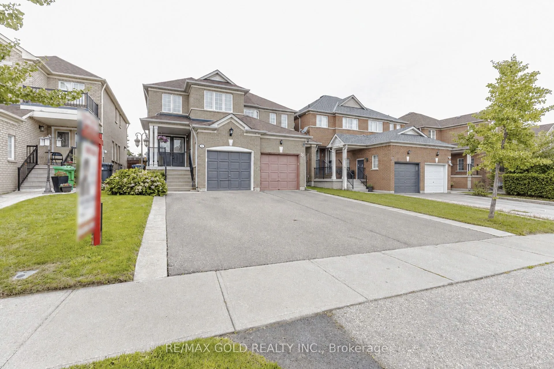 36 Summerdale Crescent