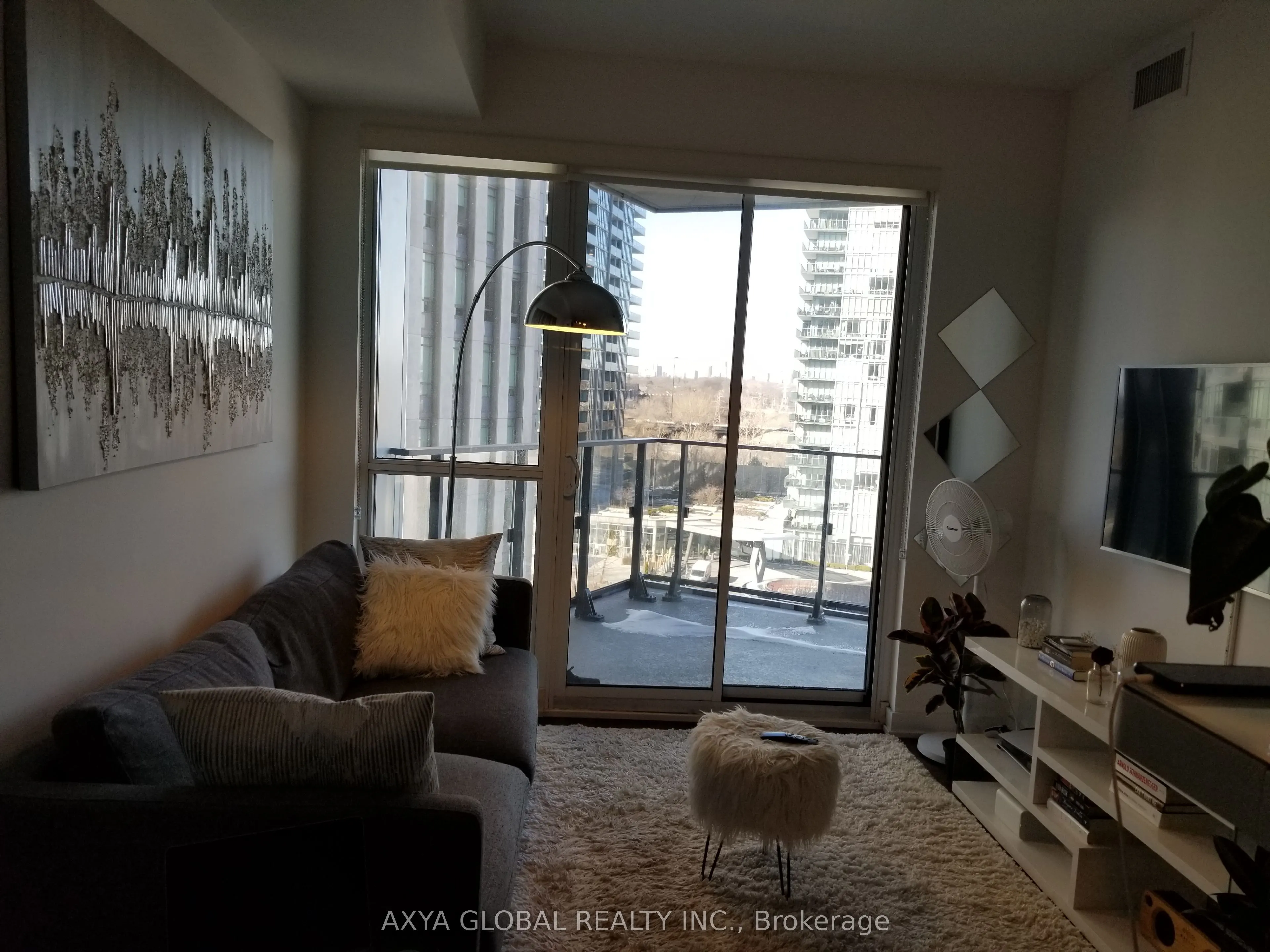 10 Park Lawn Road #1006