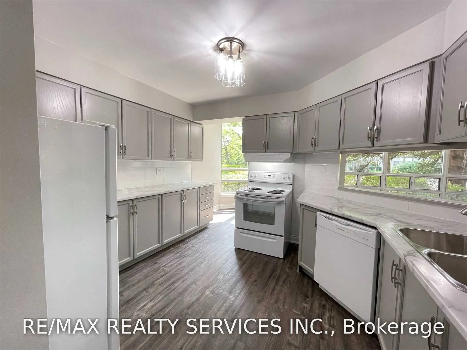 320 Mill Street S #104