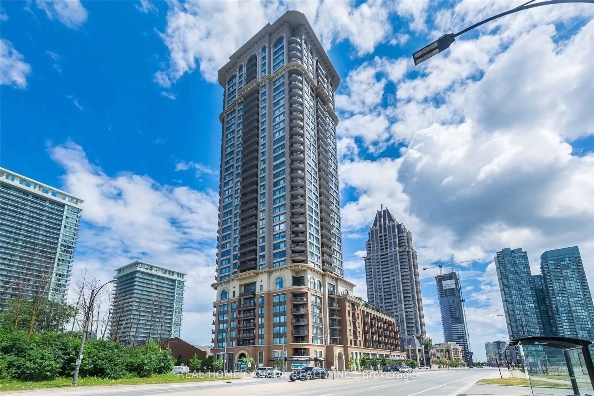 385 Prince Of Wales Drive #1305